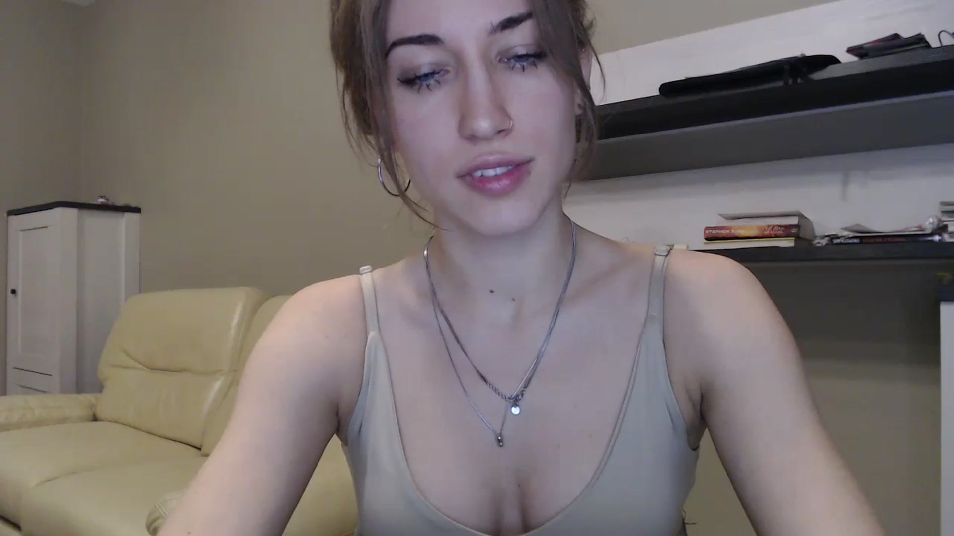 Gallery image thumbnail from GalaxyAnisia's myfreecams stream on, 11/10/2024, 21:54 image 8 of 20