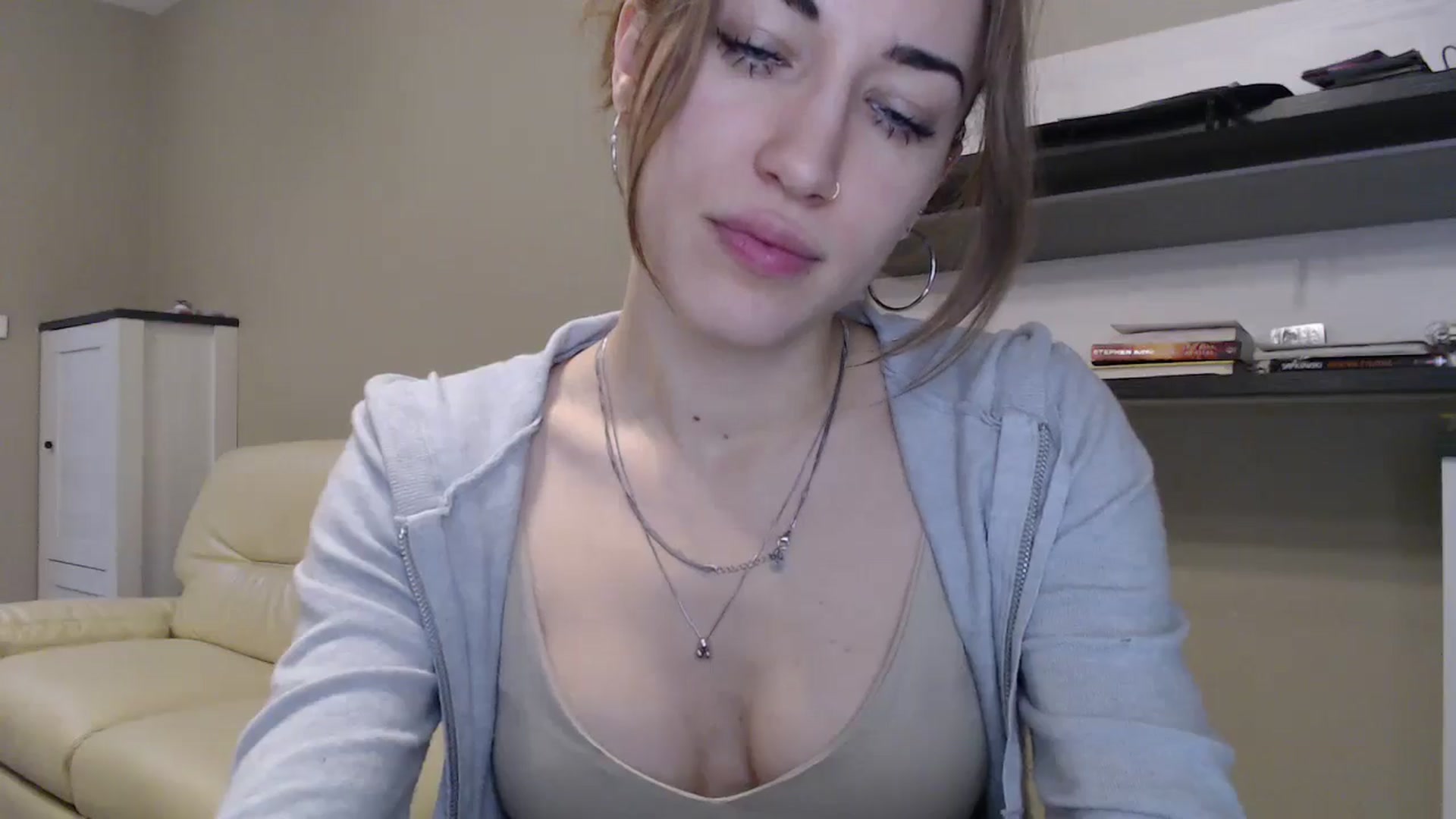 Gallery image thumbnail from GalaxyAnisia's myfreecams stream on, 11/11/2024, 14:38 image 12 of 20