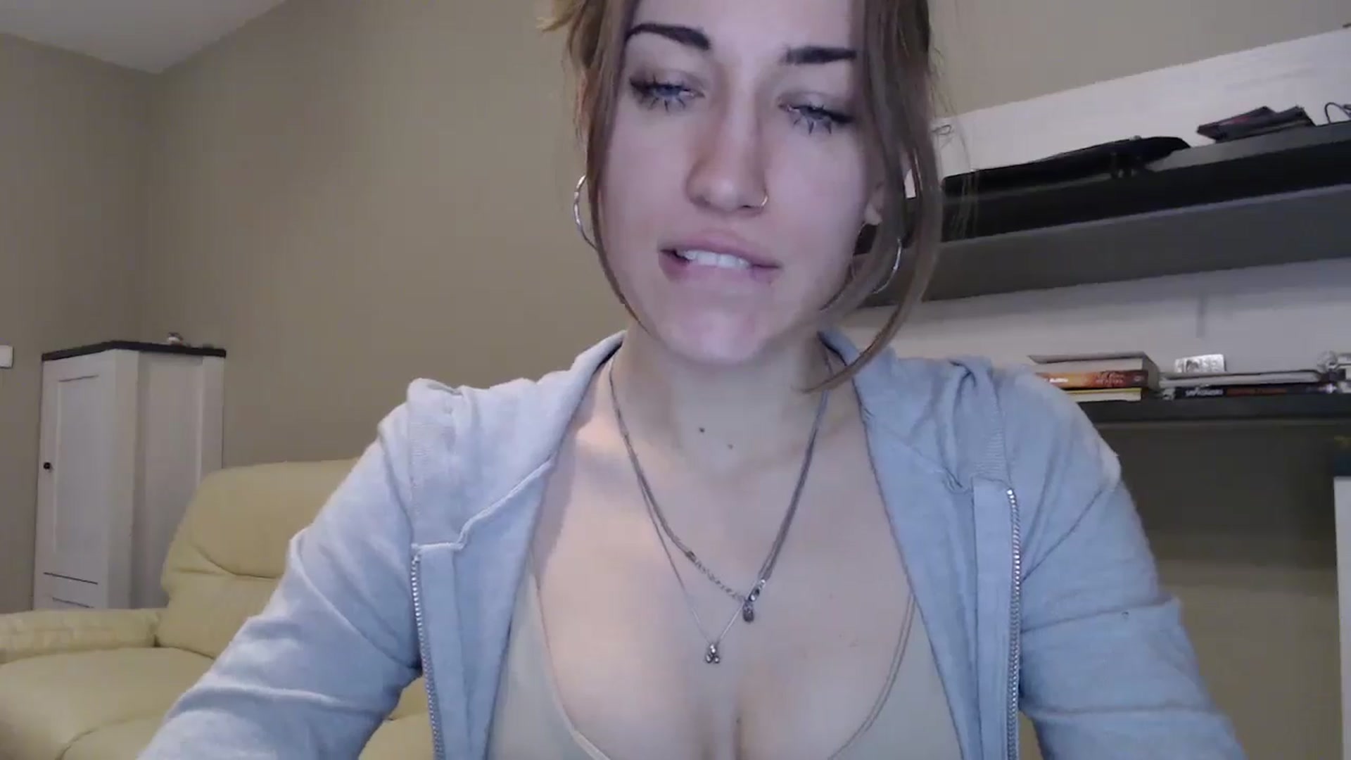 Gallery image thumbnail from GalaxyAnisia's myfreecams stream on, 11/11/2024, 15:08 image 16 of 20