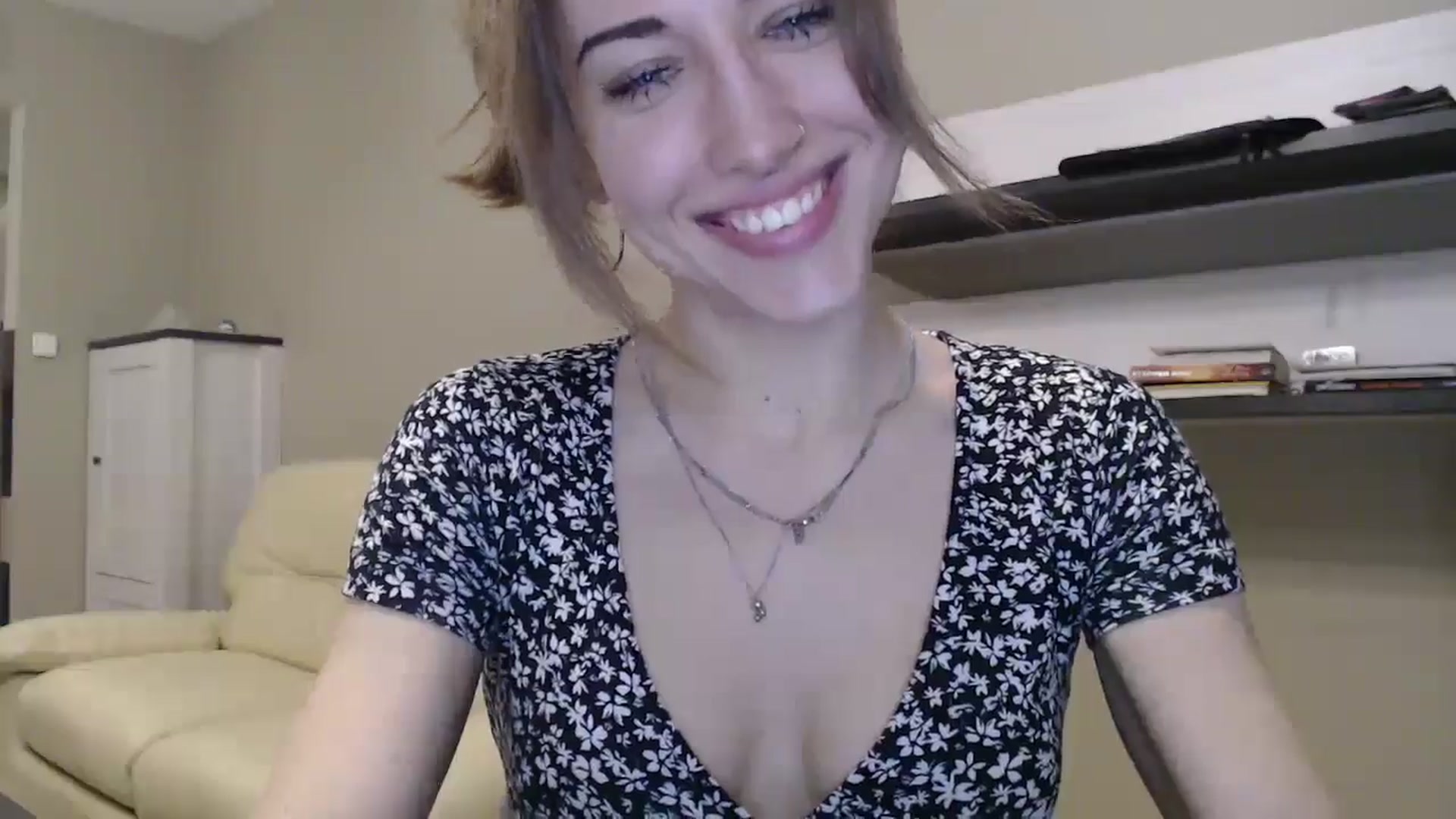Gallery image thumbnail from GalaxyAnisia's myfreecams stream on, 11/14/2024, 18:38 image 2 of 20