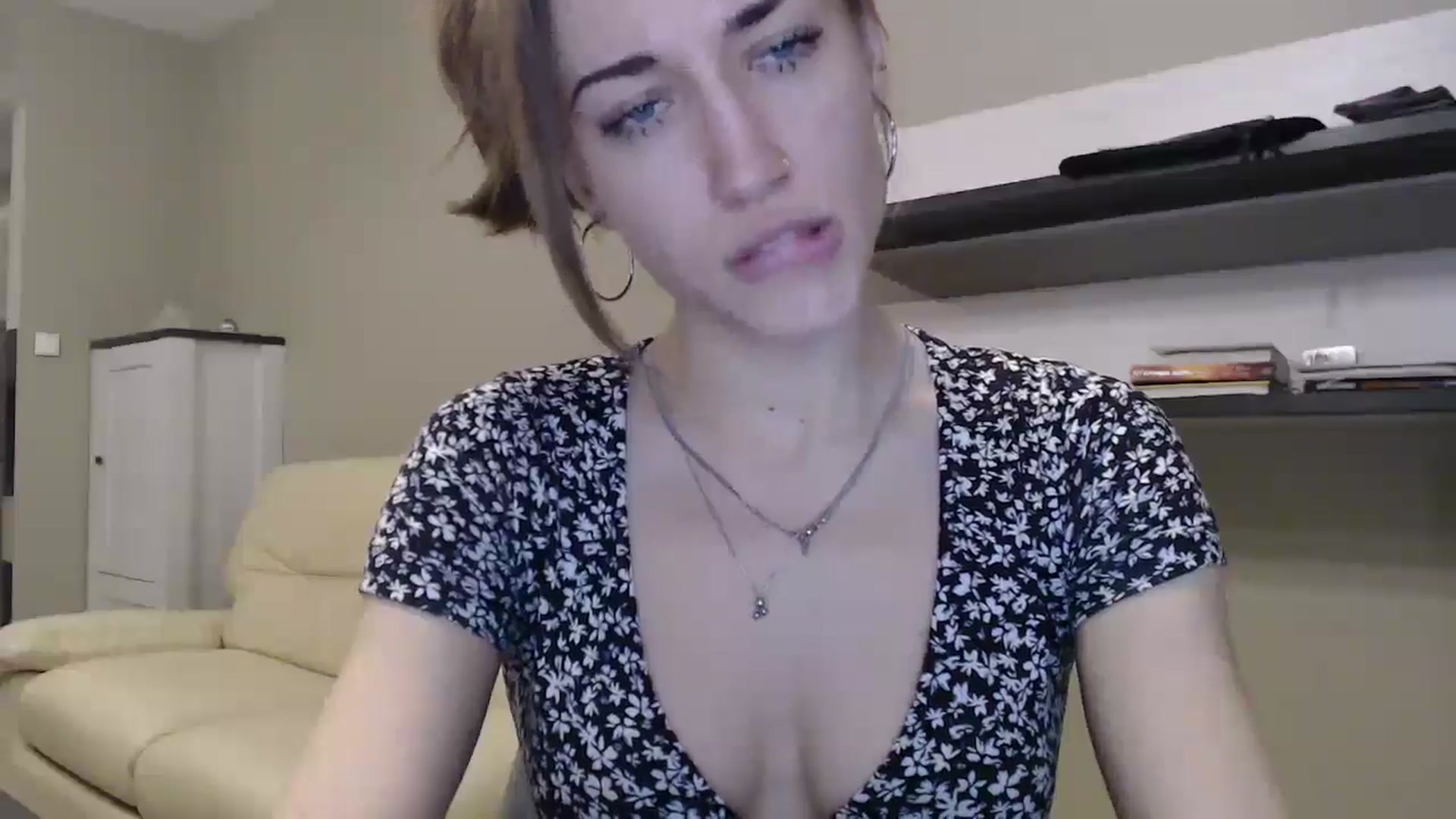 Gallery image thumbnail from GalaxyAnisia's myfreecams stream on, 11/14/2024, 18:38 image 6 of 20