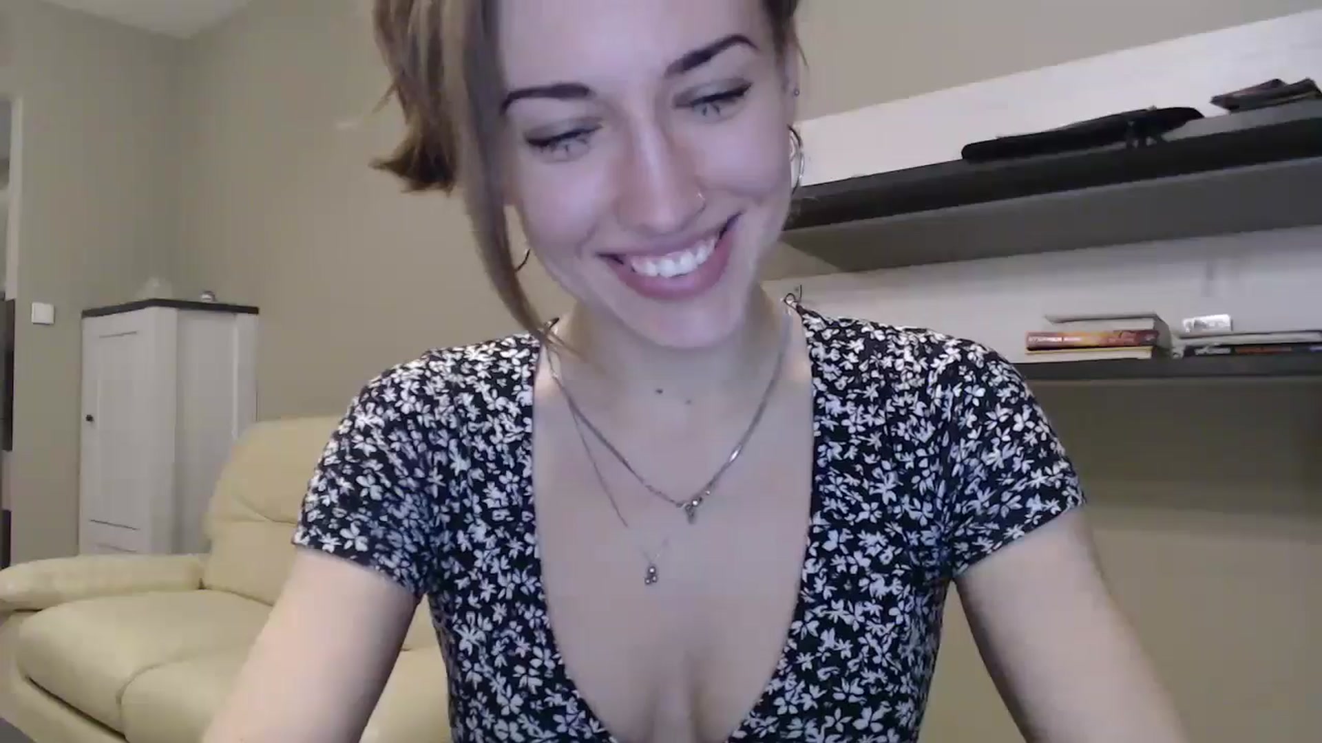 Gallery image thumbnail from GalaxyAnisia's myfreecams stream on, 11/14/2024, 18:38 image 7 of 20