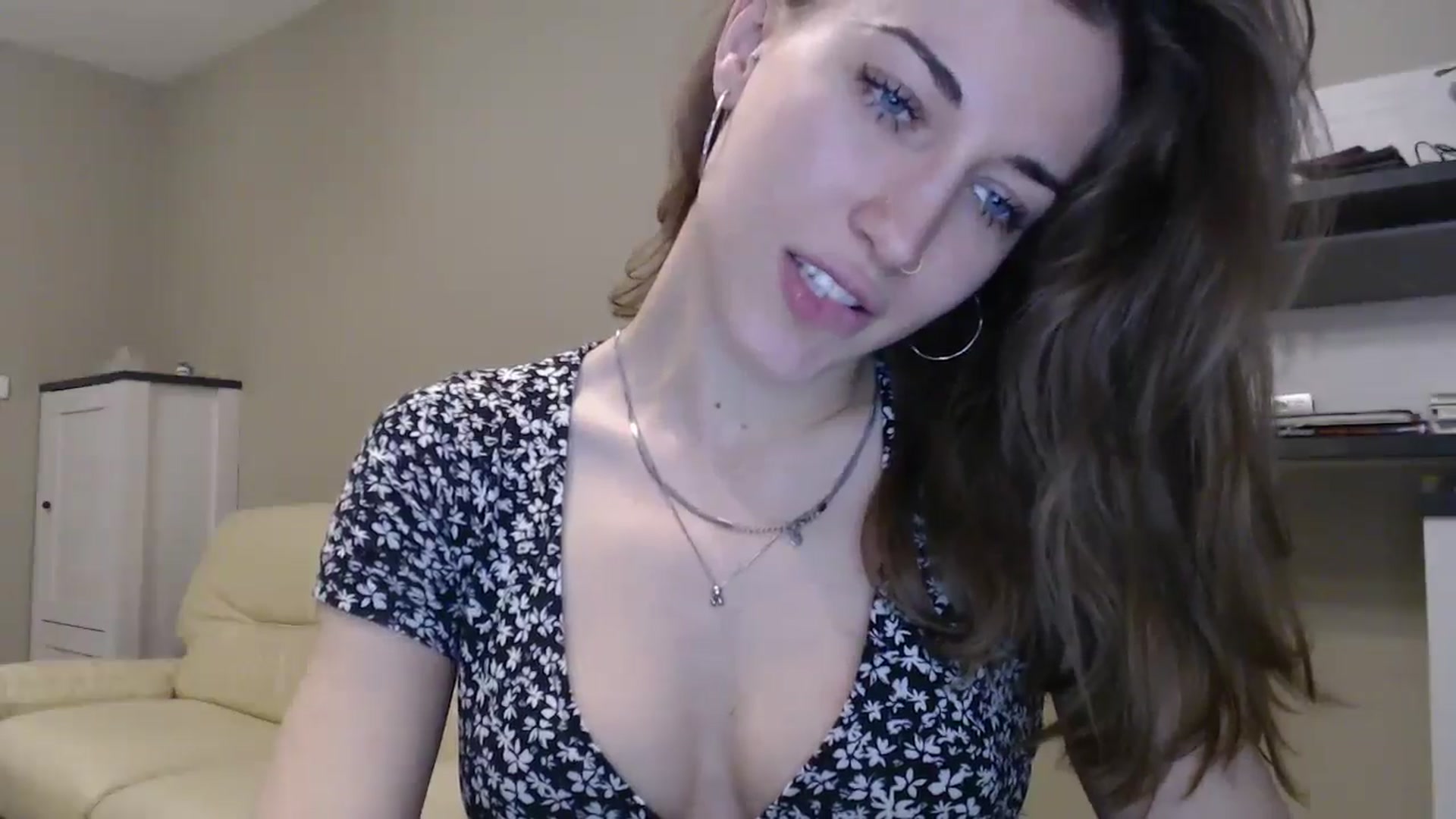 Gallery image thumbnail from GalaxyAnisia's myfreecams stream on, 11/14/2024, 19:43 image 14 of 20