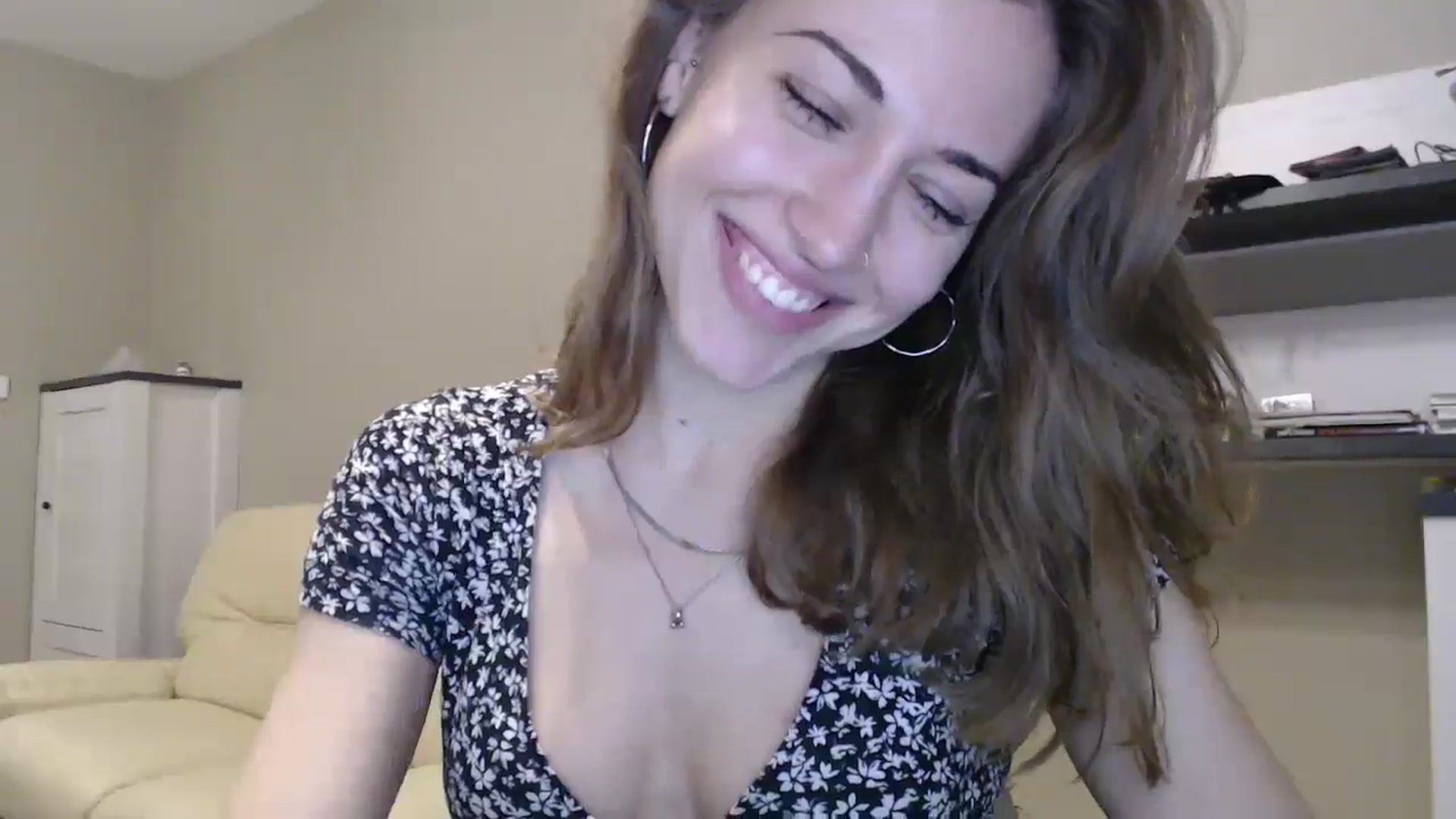 Gallery image thumbnail from GalaxyAnisia's myfreecams stream on, 11/14/2024, 19:43 image 16 of 20