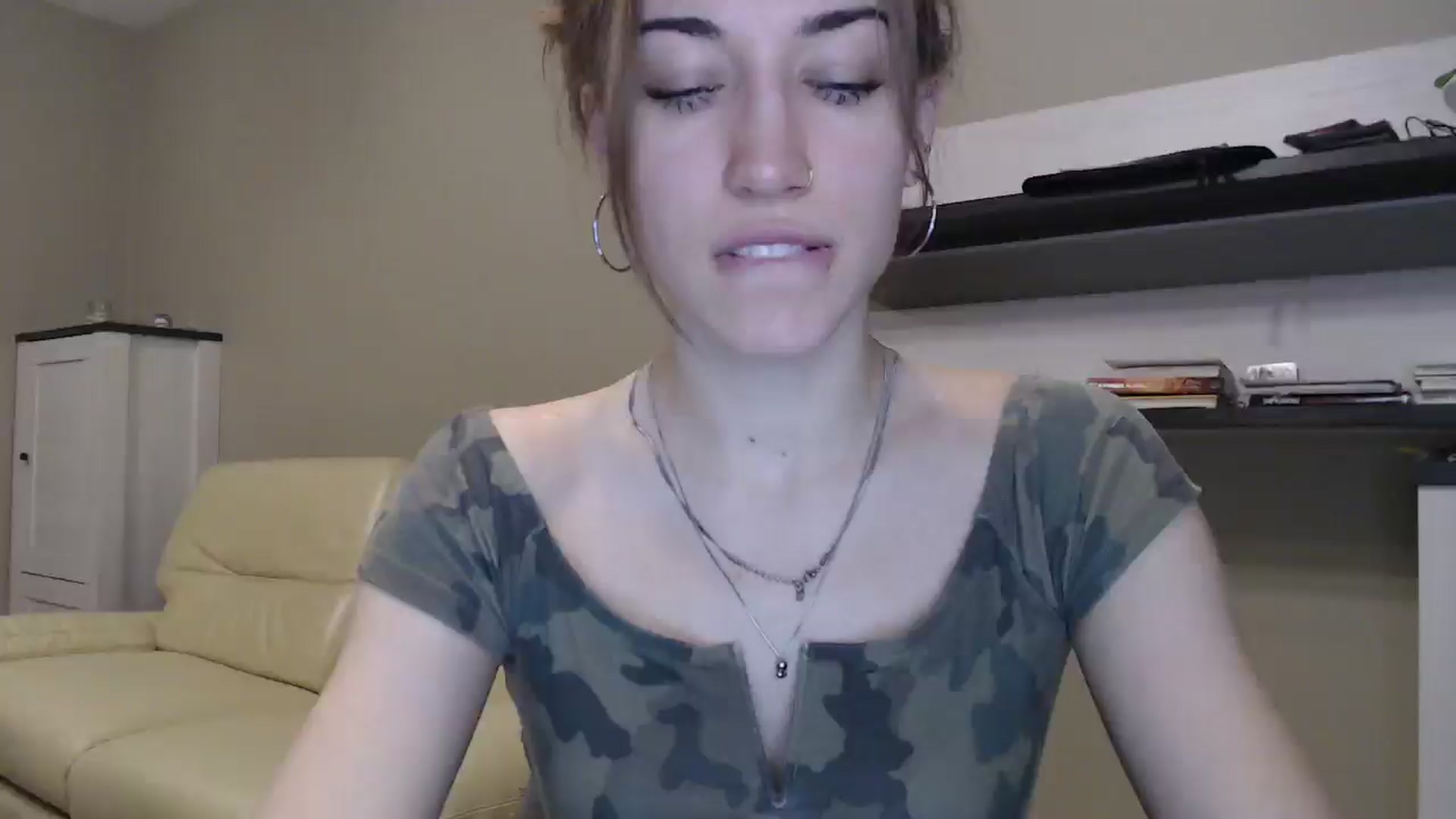 Gallery image thumbnail from GalaxyAnisia's myfreecams stream on, 11/17/2024, 20:21 image 8 of 20