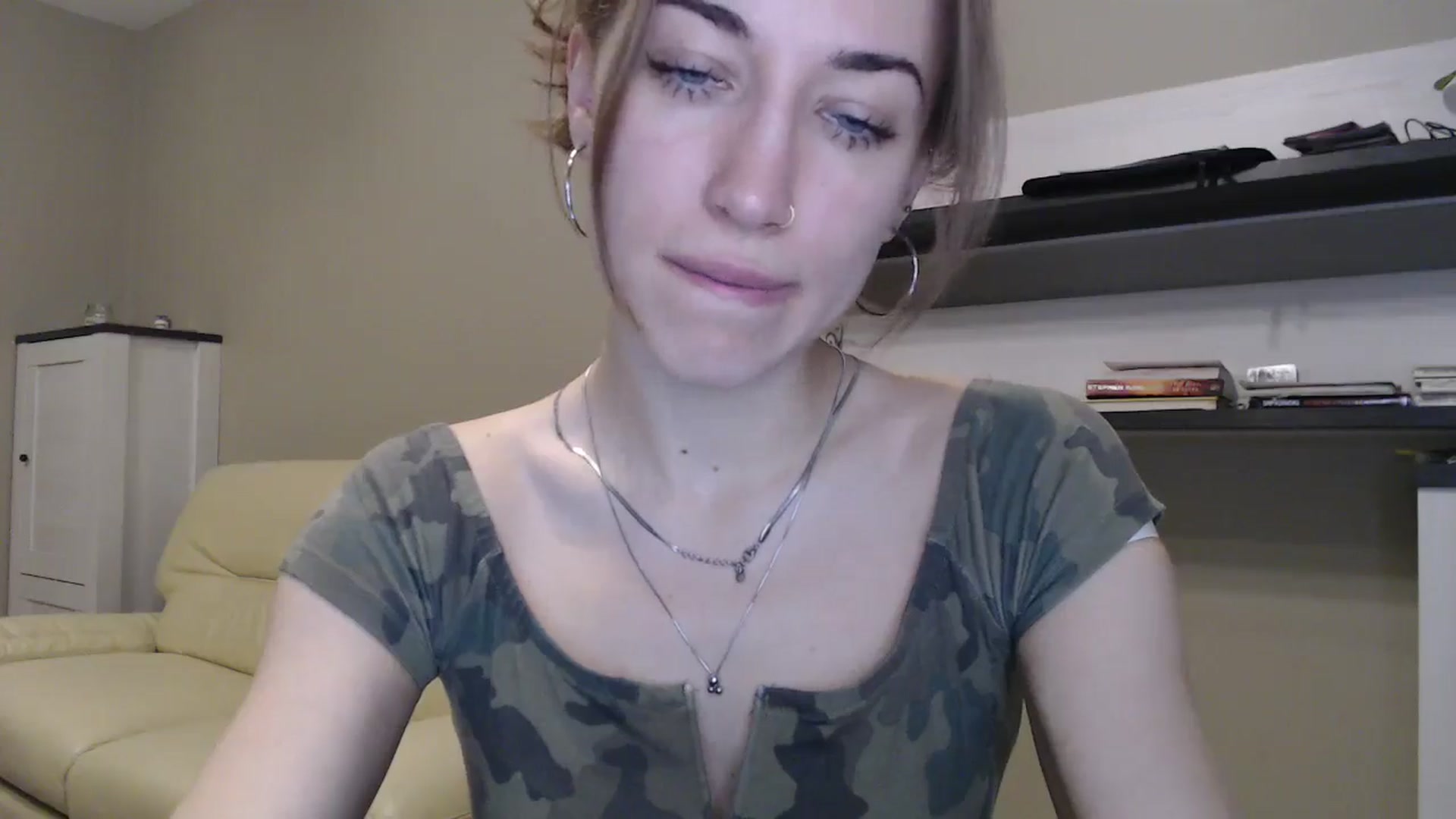 Gallery image thumbnail from GalaxyAnisia's myfreecams stream on, 11/17/2024, 21:03 image 19 of 20