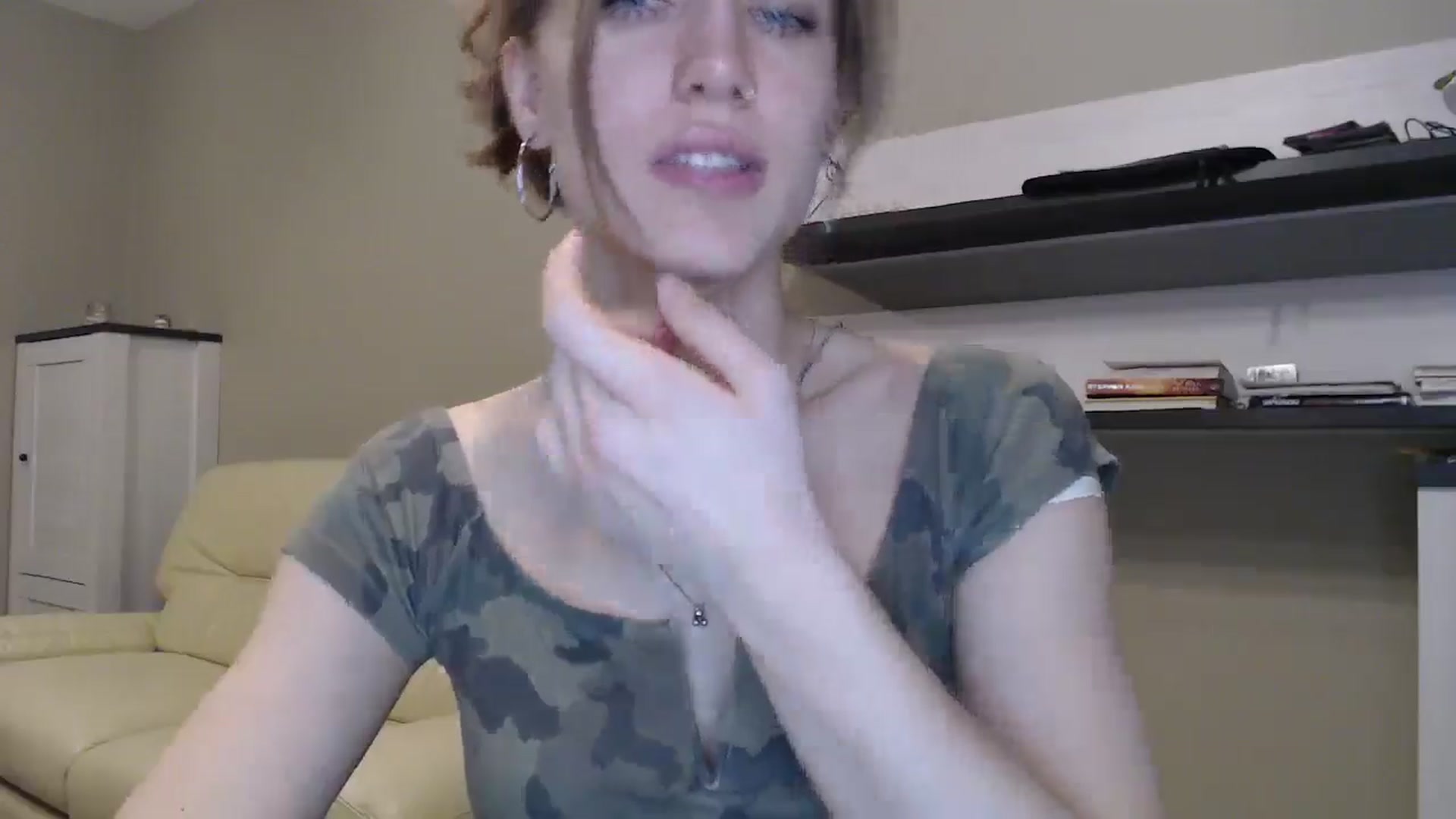 Gallery image thumbnail from GalaxyAnisia's myfreecams stream on, 11/17/2024, 21:03 image 18 of 20