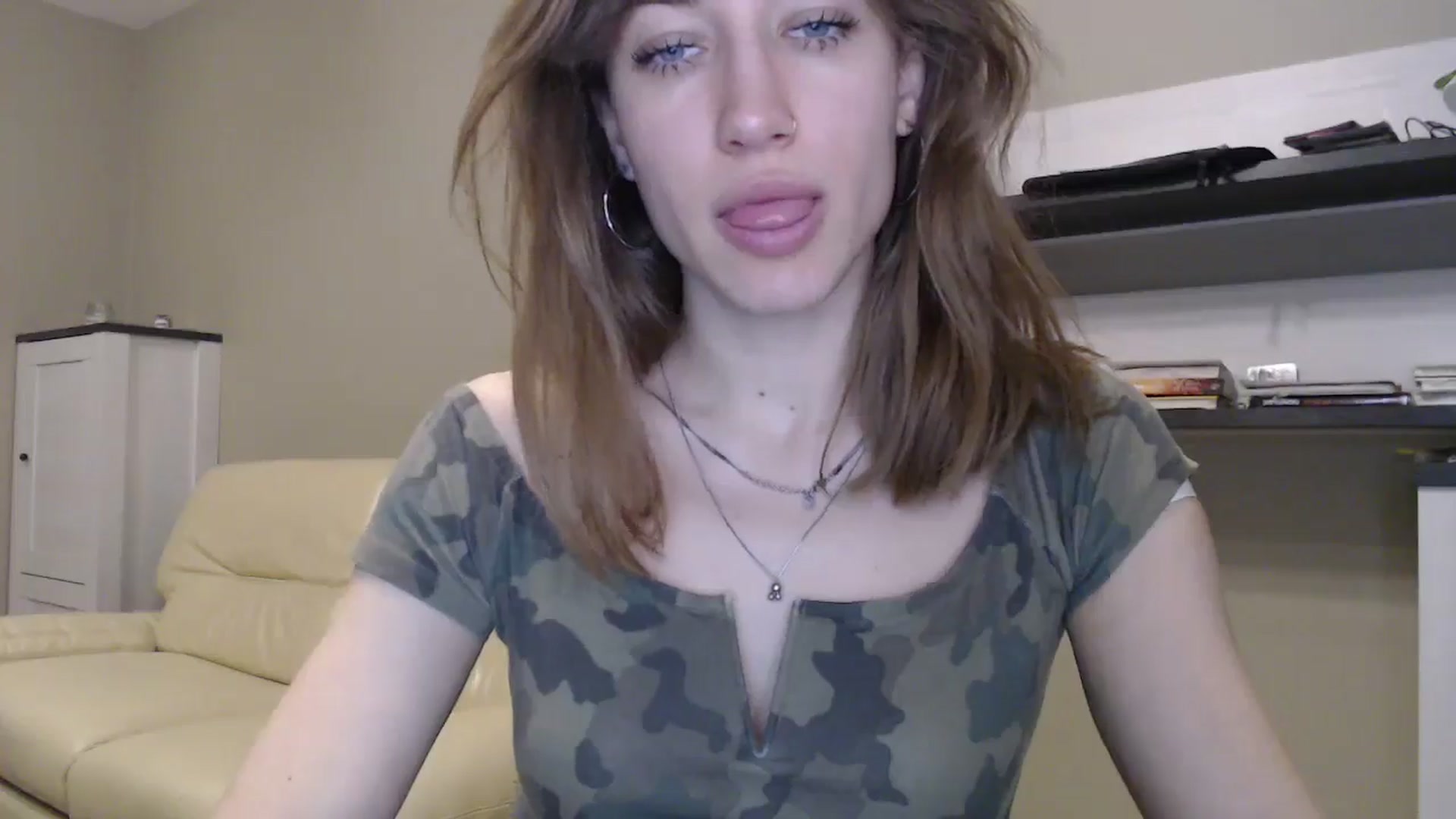 Gallery image thumbnail from GalaxyAnisia's myfreecams stream on, 11/17/2024, 21:03 image 9 of 20
