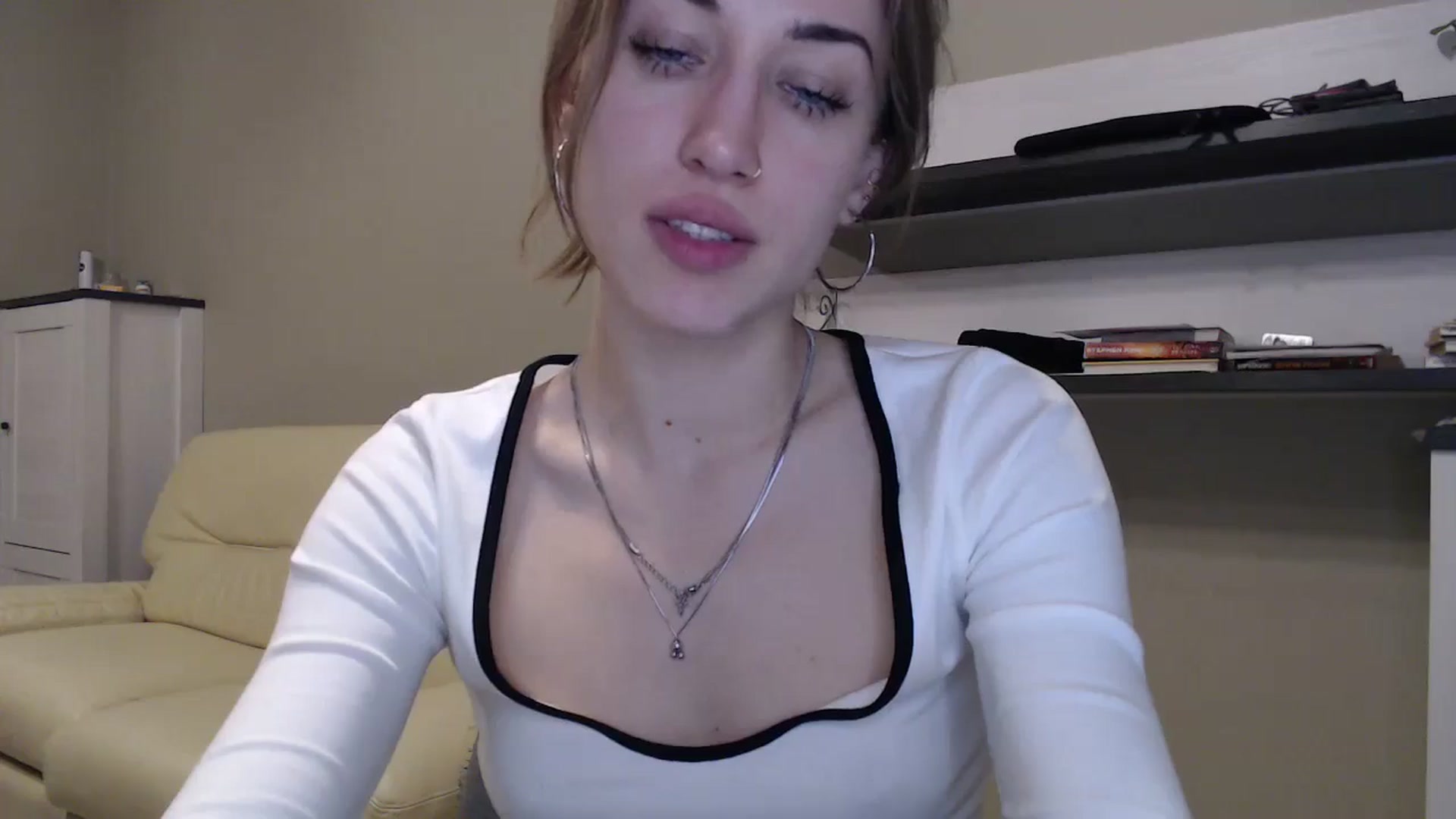 Gallery image thumbnail from GalaxyAnisia's myfreecams stream on, 11/19/2024, 18:17 image 2 of 20