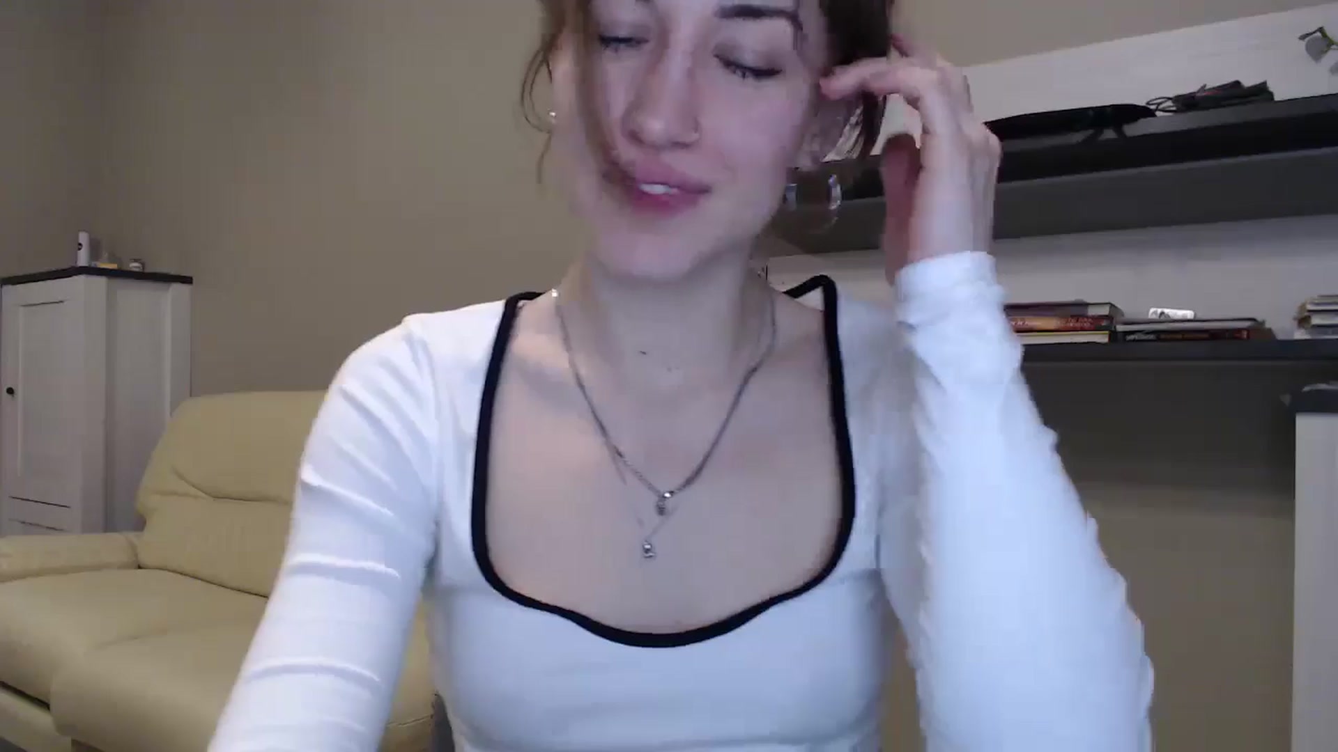 Gallery image thumbnail from GalaxyAnisia's myfreecams stream on, 11/19/2024, 18:17 image 4 of 20