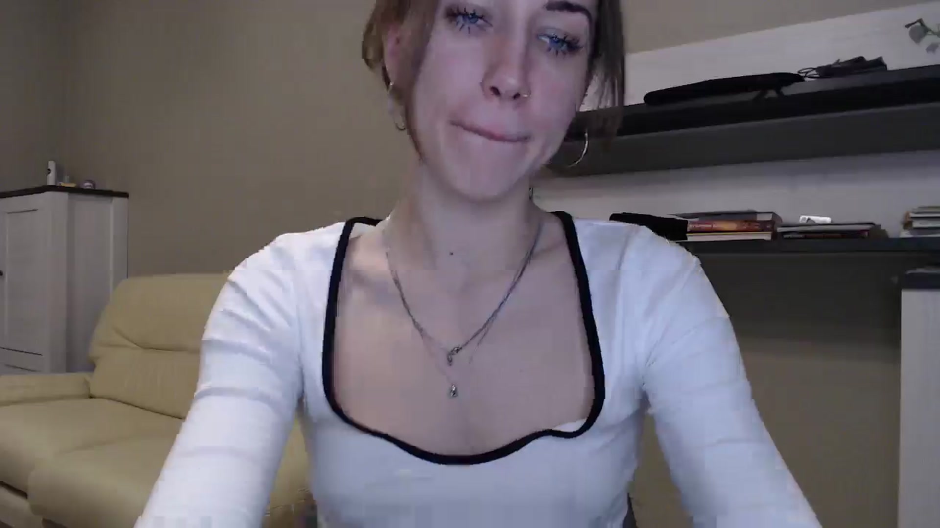 Gallery image thumbnail from GalaxyAnisia's myfreecams stream on, 11/19/2024, 18:17 image 20 of 20