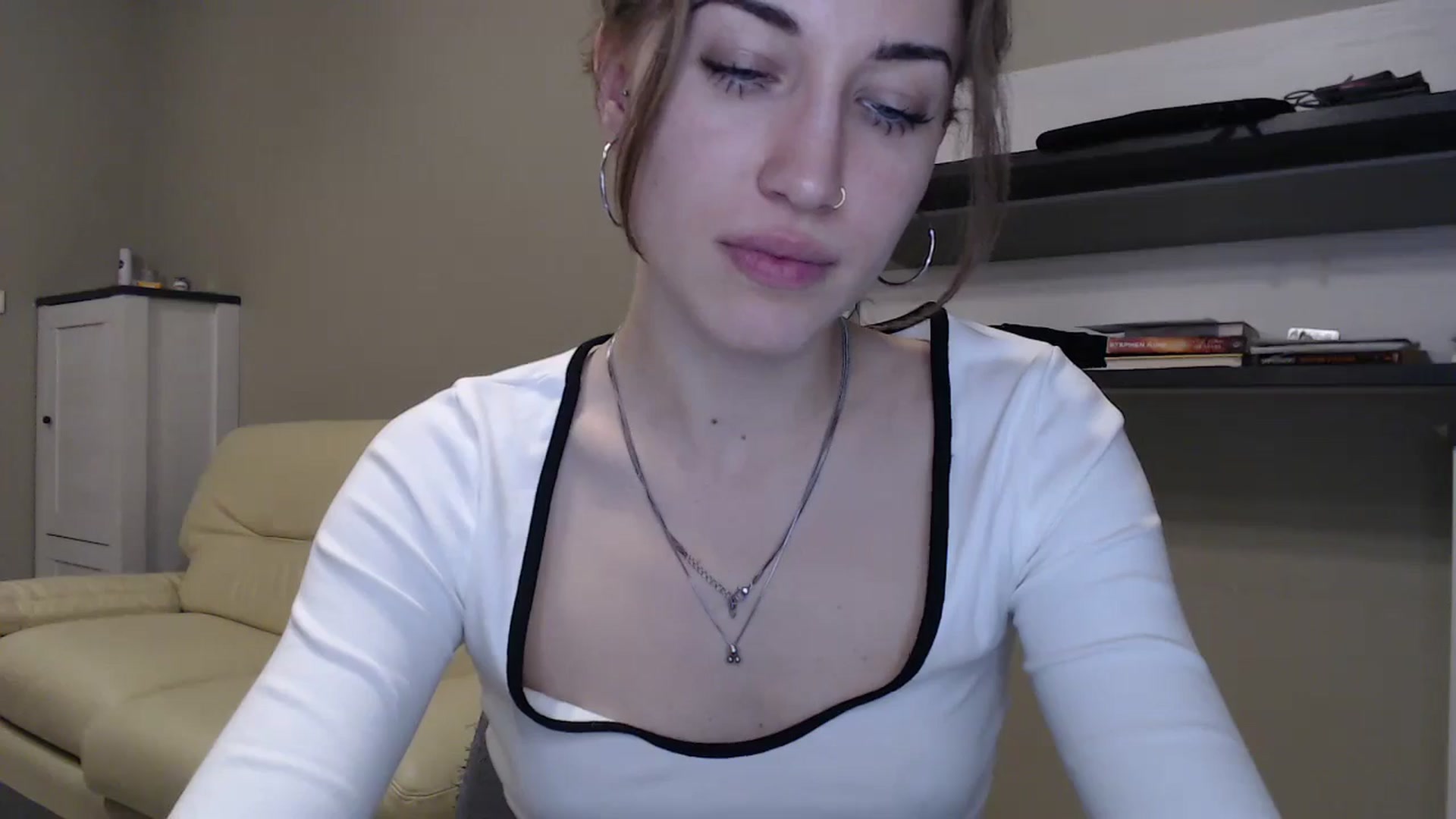 Gallery image thumbnail from GalaxyAnisia's myfreecams stream on, 11/19/2024, 18:52 image 6 of 20