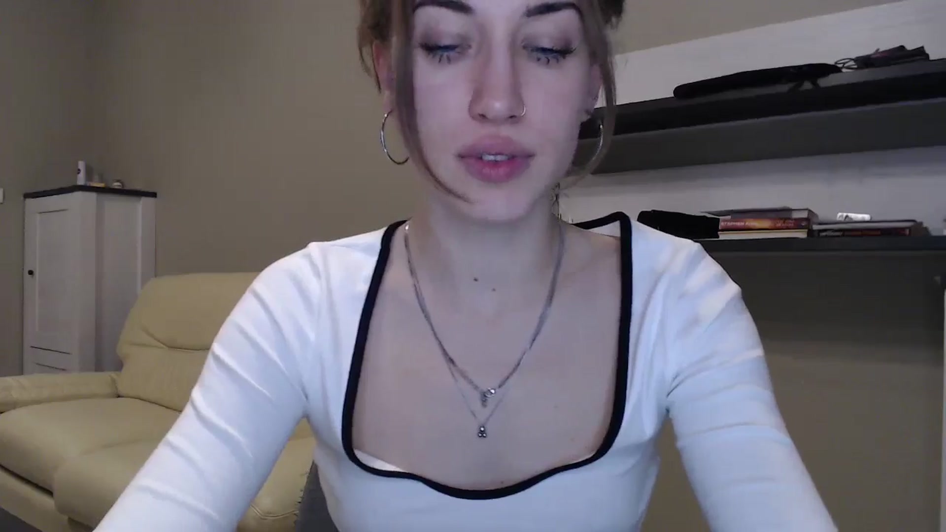 Gallery image thumbnail from GalaxyAnisia's myfreecams stream on, 11/19/2024, 18:52 image 2 of 20