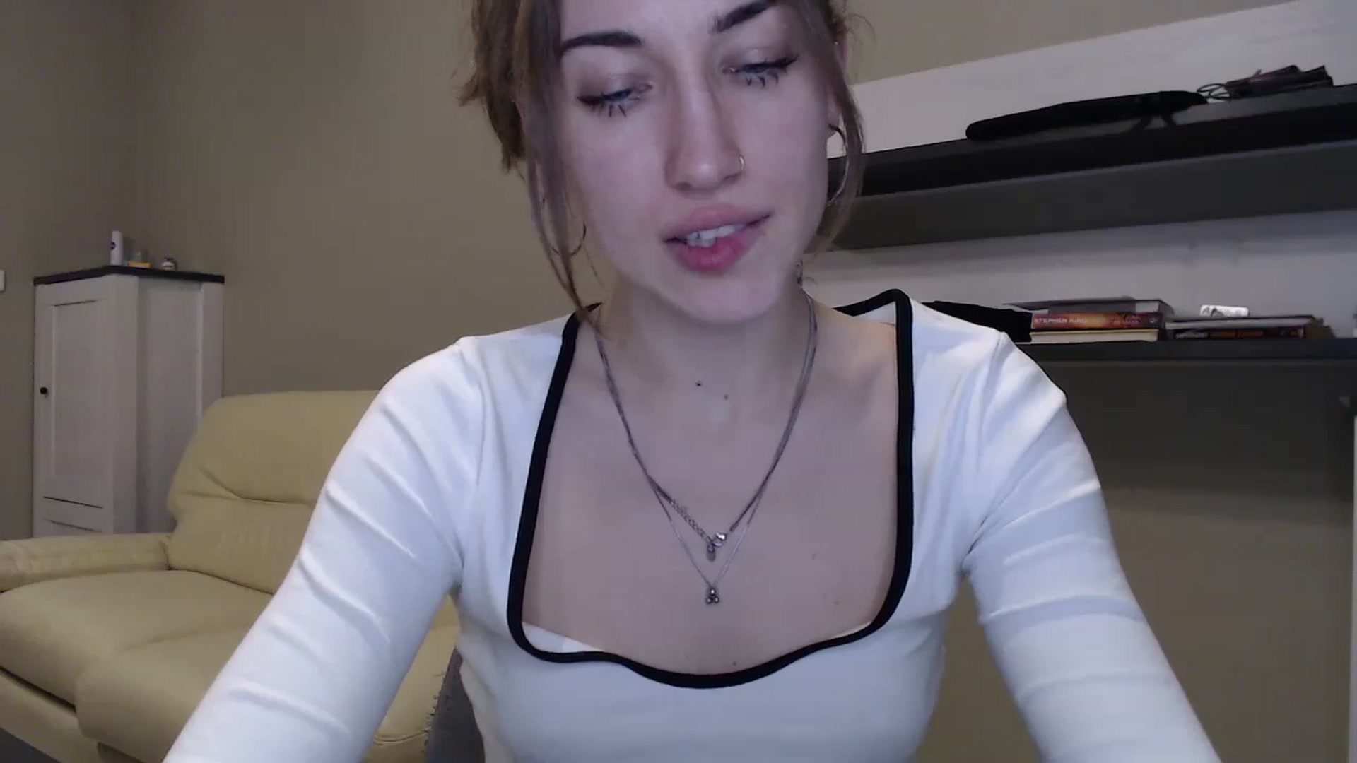 Gallery image thumbnail from GalaxyAnisia's myfreecams stream on, 11/19/2024, 18:52 image 4 of 20