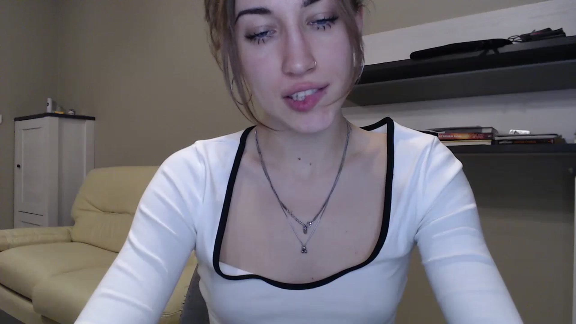 Gallery image thumbnail from GalaxyAnisia's myfreecams stream on, 11/19/2024, 18:52 image 7 of 20