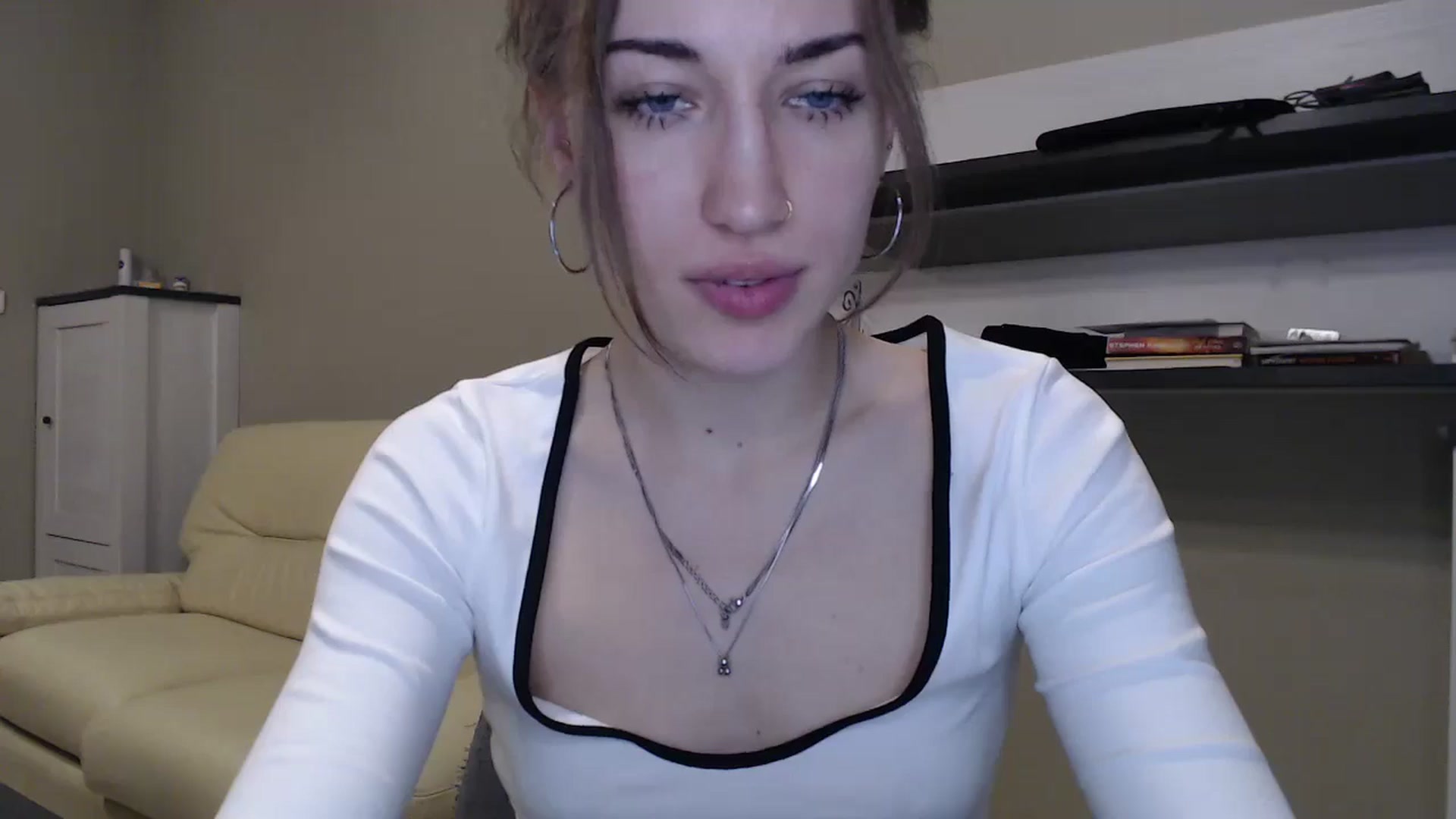 Gallery image thumbnail from GalaxyAnisia's myfreecams stream on, 11/19/2024, 18:52 image 20 of 20