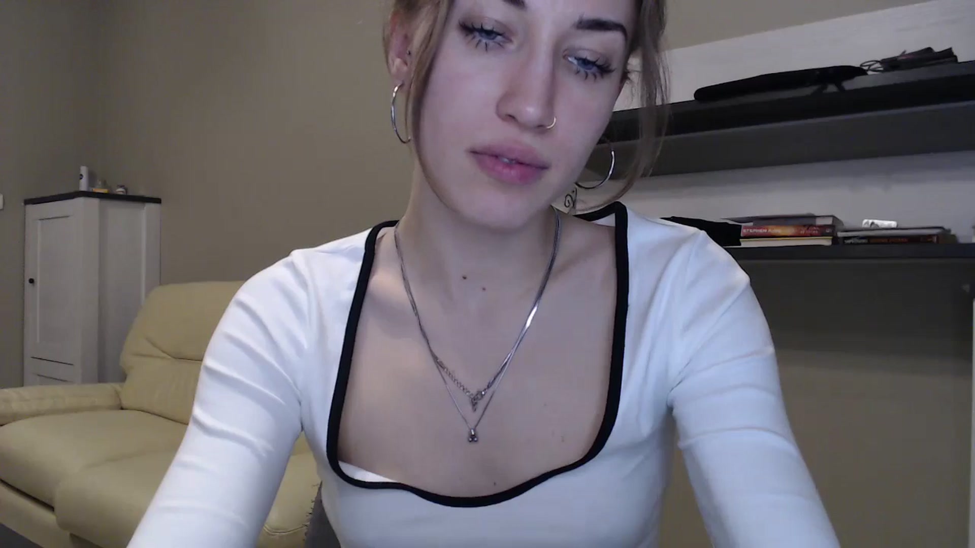 Gallery image thumbnail from GalaxyAnisia's myfreecams stream on, 11/19/2024, 18:52 image 8 of 20