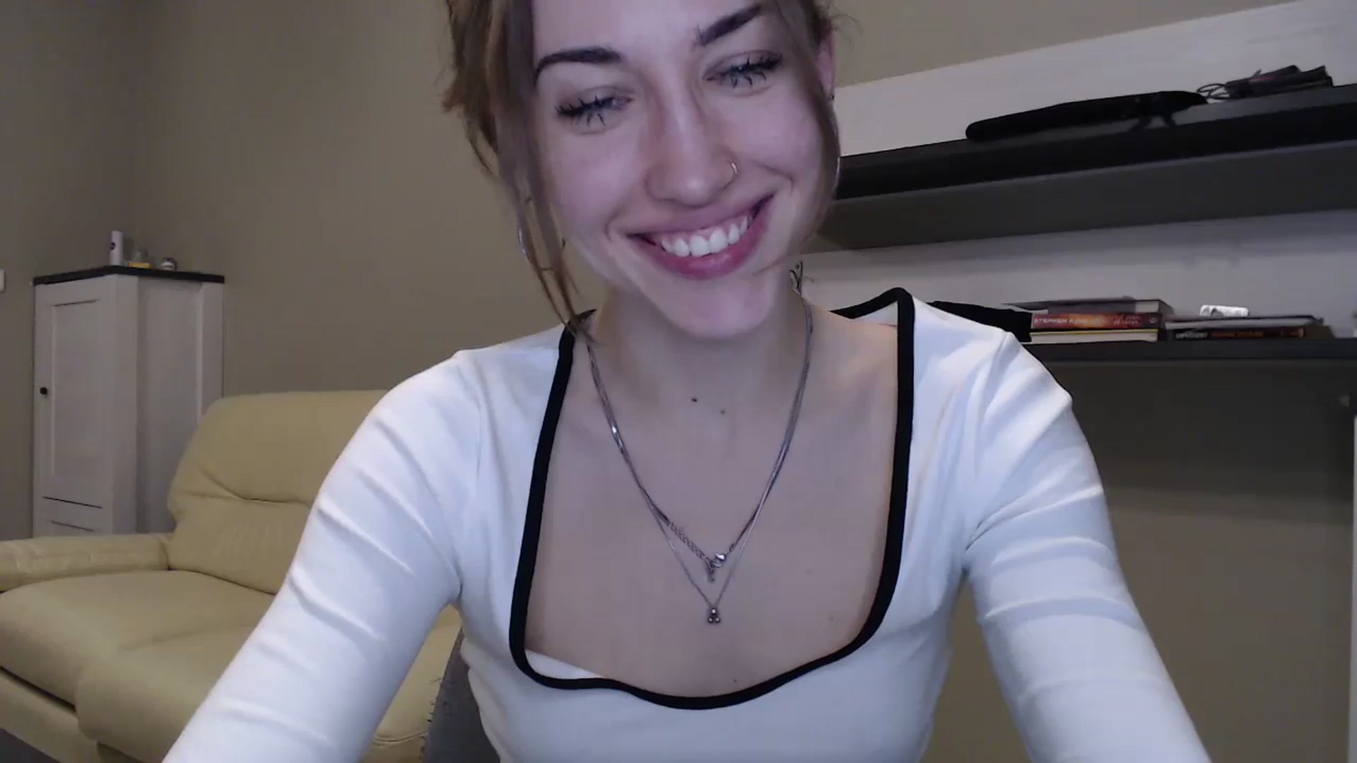 Gallery image thumbnail from GalaxyAnisia's myfreecams stream on, 11/19/2024, 18:52 image 3 of 20