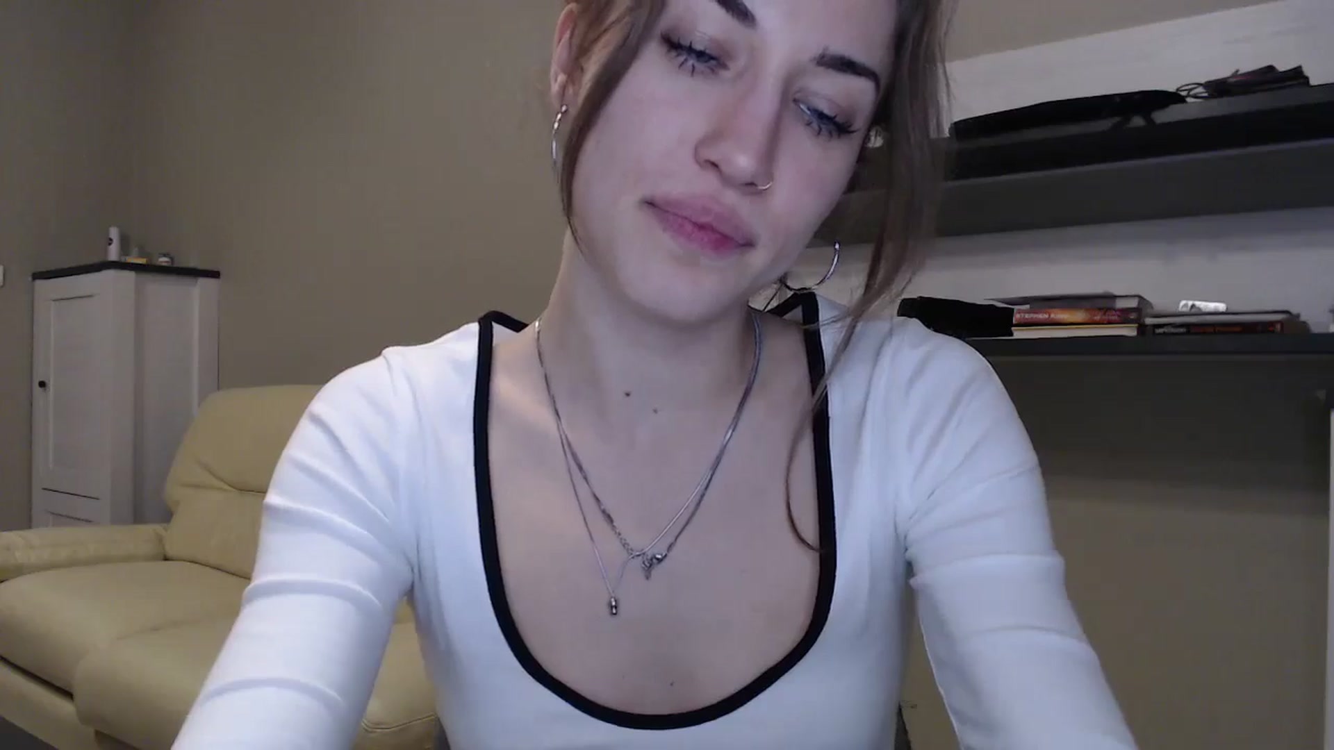 Gallery image thumbnail from GalaxyAnisia's myfreecams stream on, 11/19/2024, 19:40 image 10 of 20