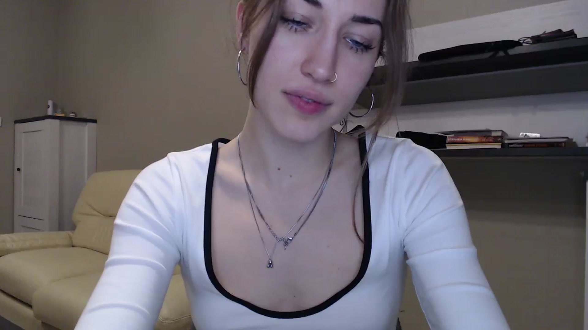 Gallery image thumbnail from GalaxyAnisia's myfreecams stream on, 11/19/2024, 19:40 image 11 of 20