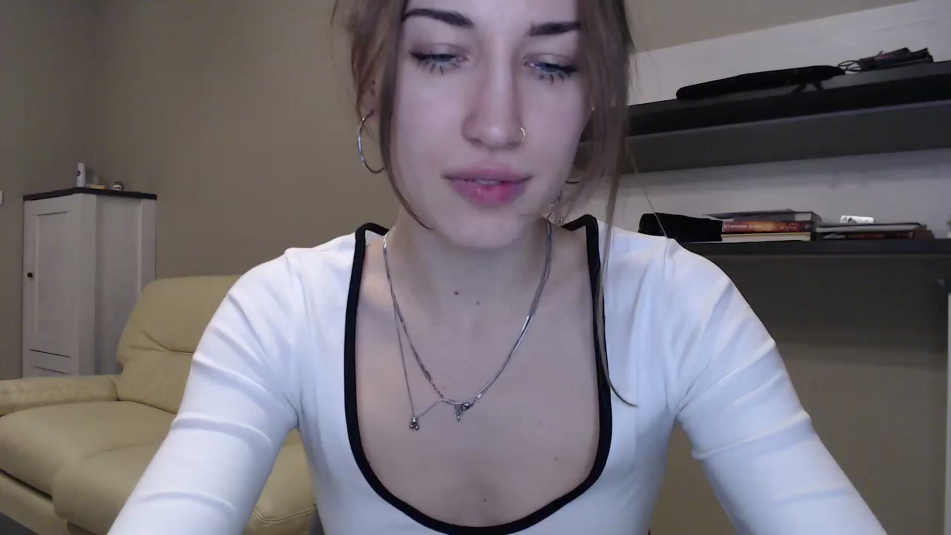 Gallery image thumbnail from GalaxyAnisia's myfreecams stream on, 11/19/2024, 19:40 image 19 of 20