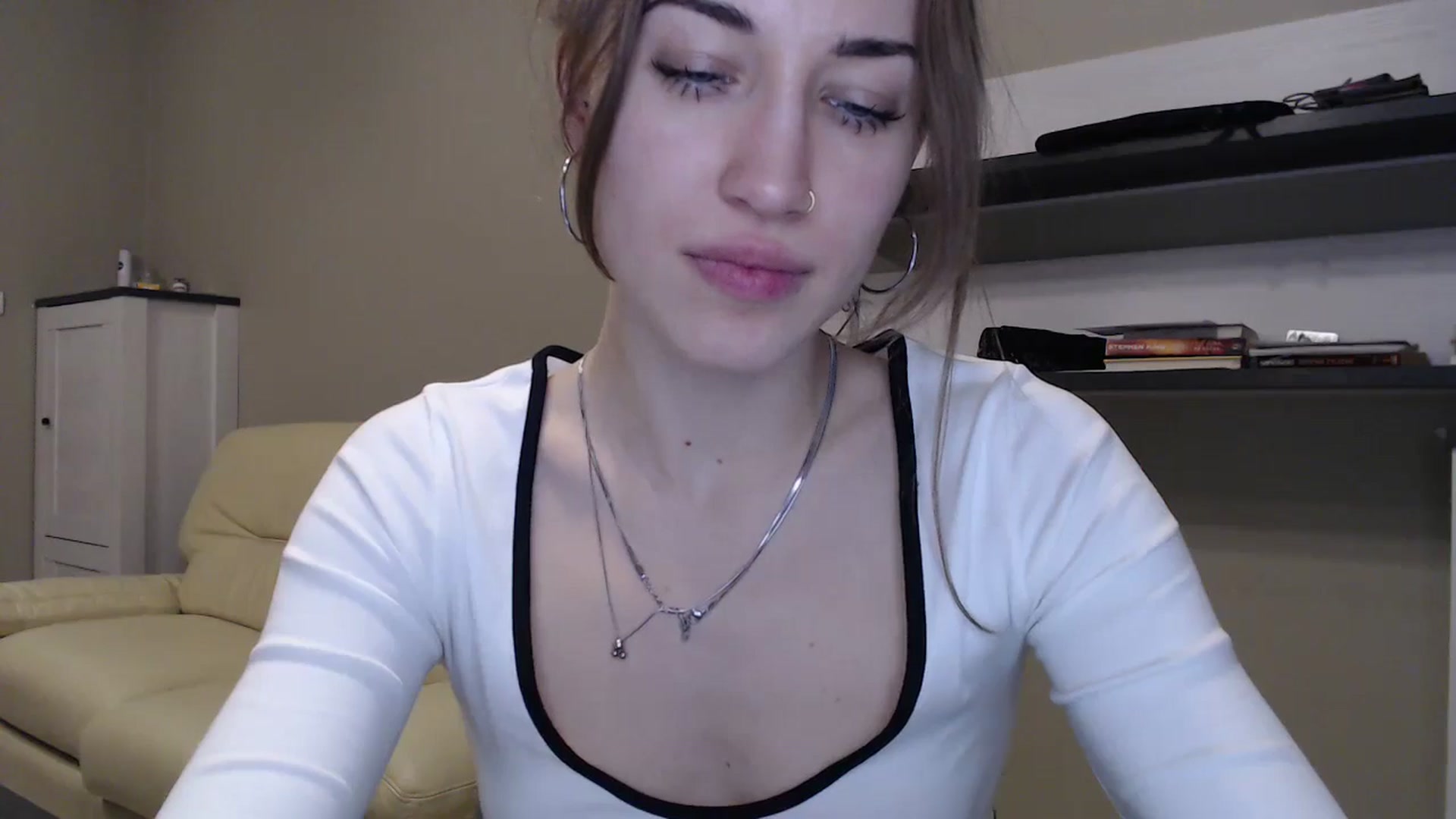Gallery image thumbnail from GalaxyAnisia's myfreecams stream on, 11/19/2024, 19:40 image 20 of 20