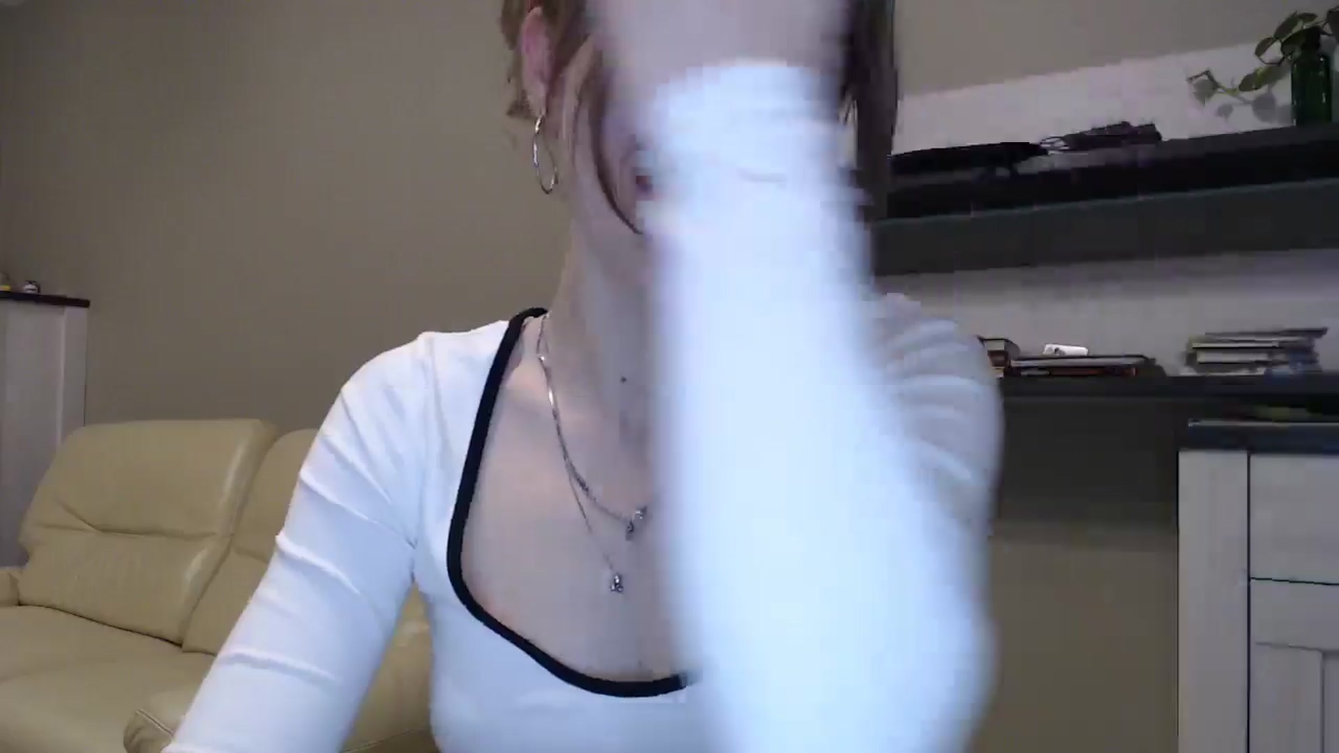 Gallery image thumbnail from GalaxyAnisia's myfreecams stream on, 11/20/2024, 24:05 image 6 of 20
