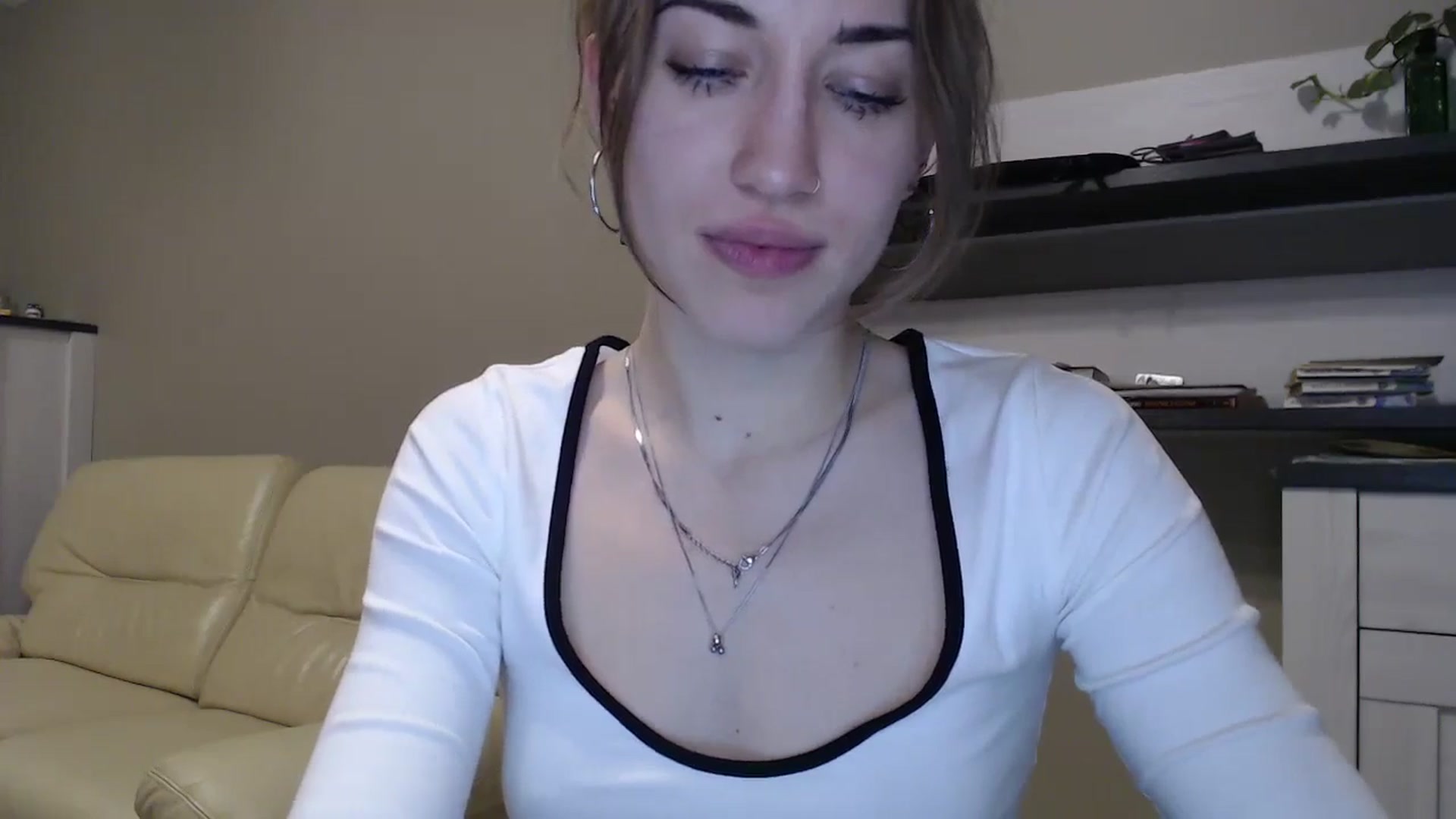 Gallery image thumbnail from GalaxyAnisia's myfreecams stream on, 11/20/2024, 24:05 image 14 of 20