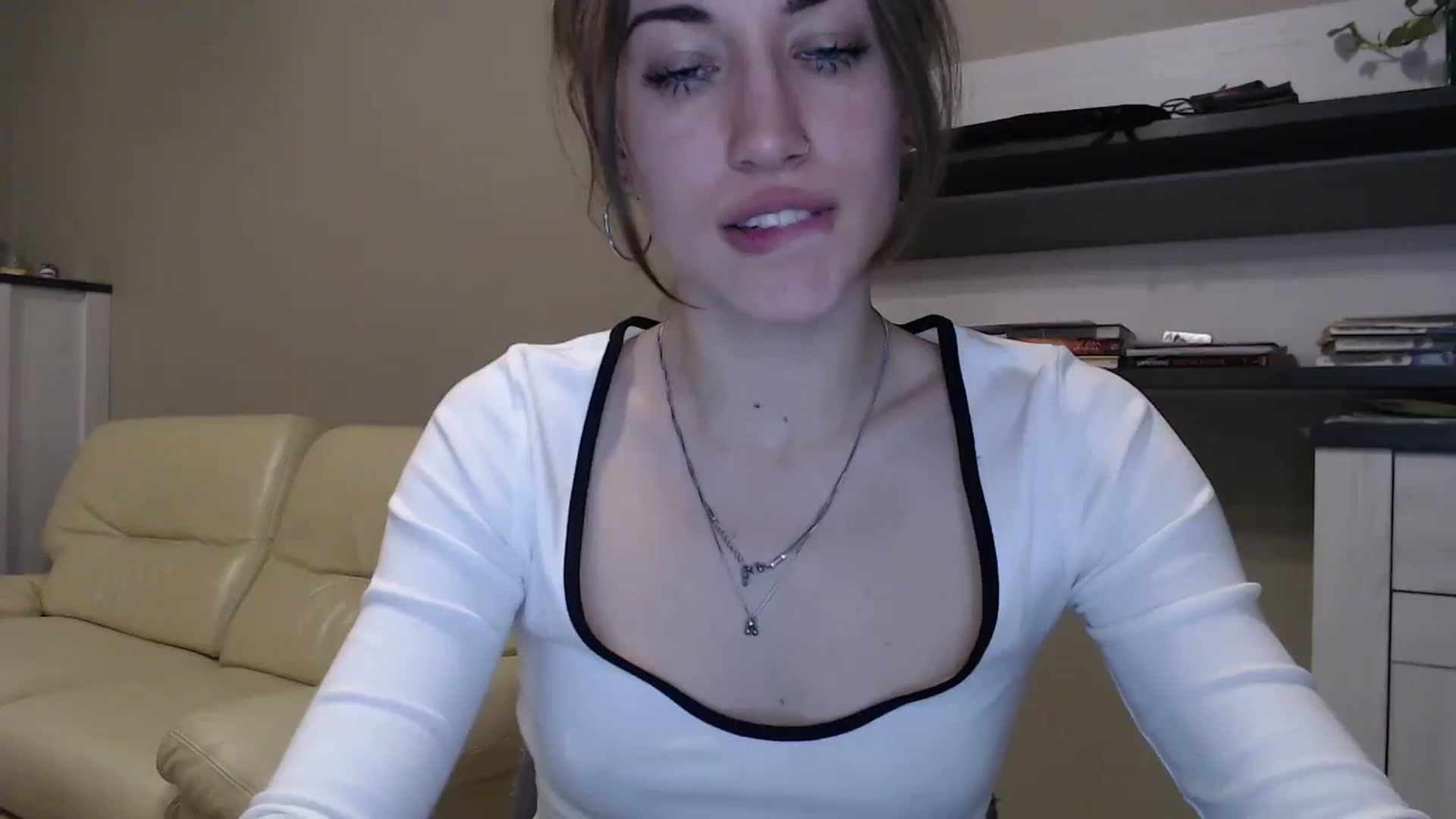 Gallery image thumbnail from GalaxyAnisia's myfreecams stream on, 11/20/2024, 24:50 image 3 of 20
