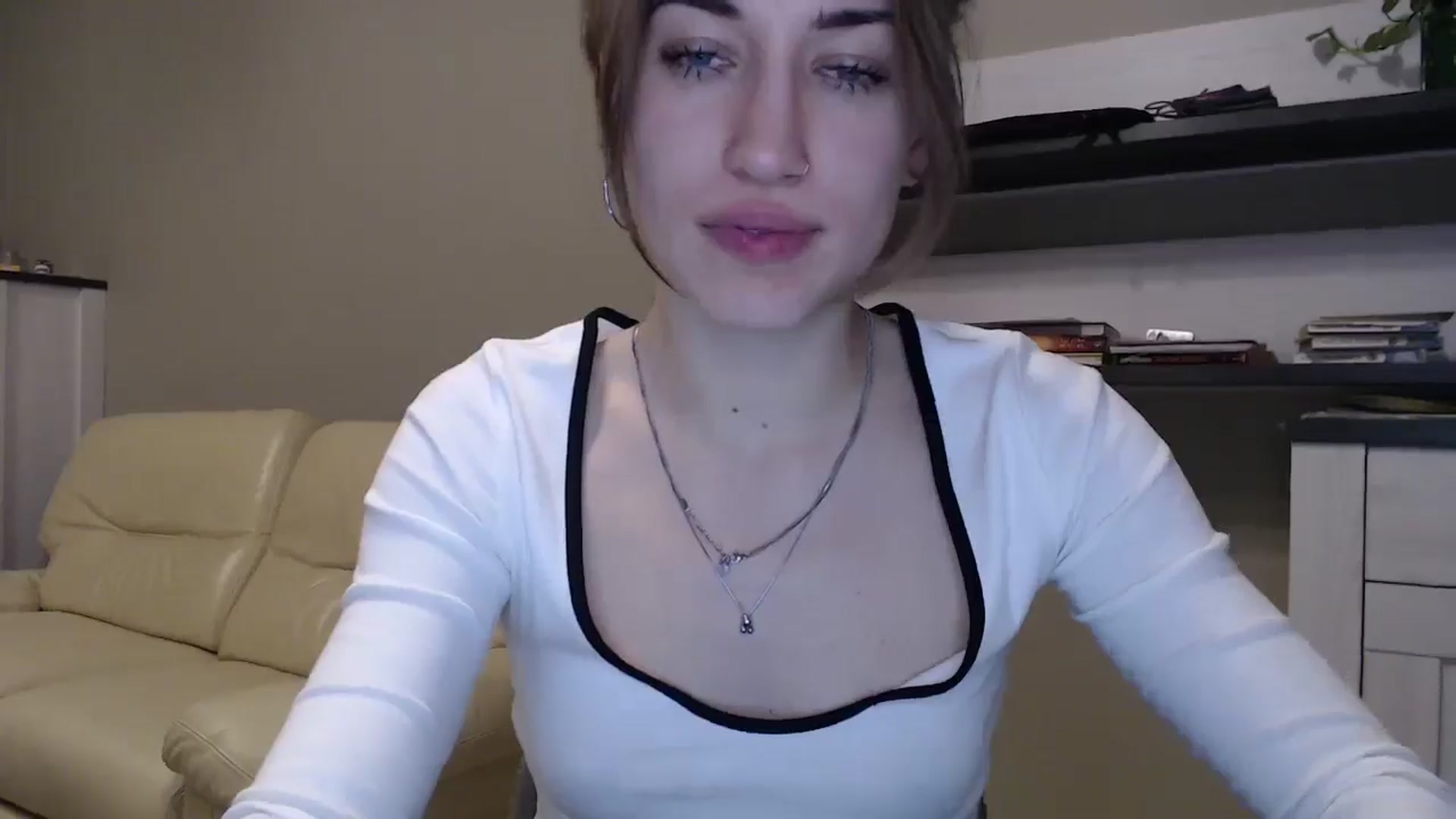 Gallery image thumbnail from GalaxyAnisia's myfreecams stream on, 11/20/2024, 24:50 image 14 of 20