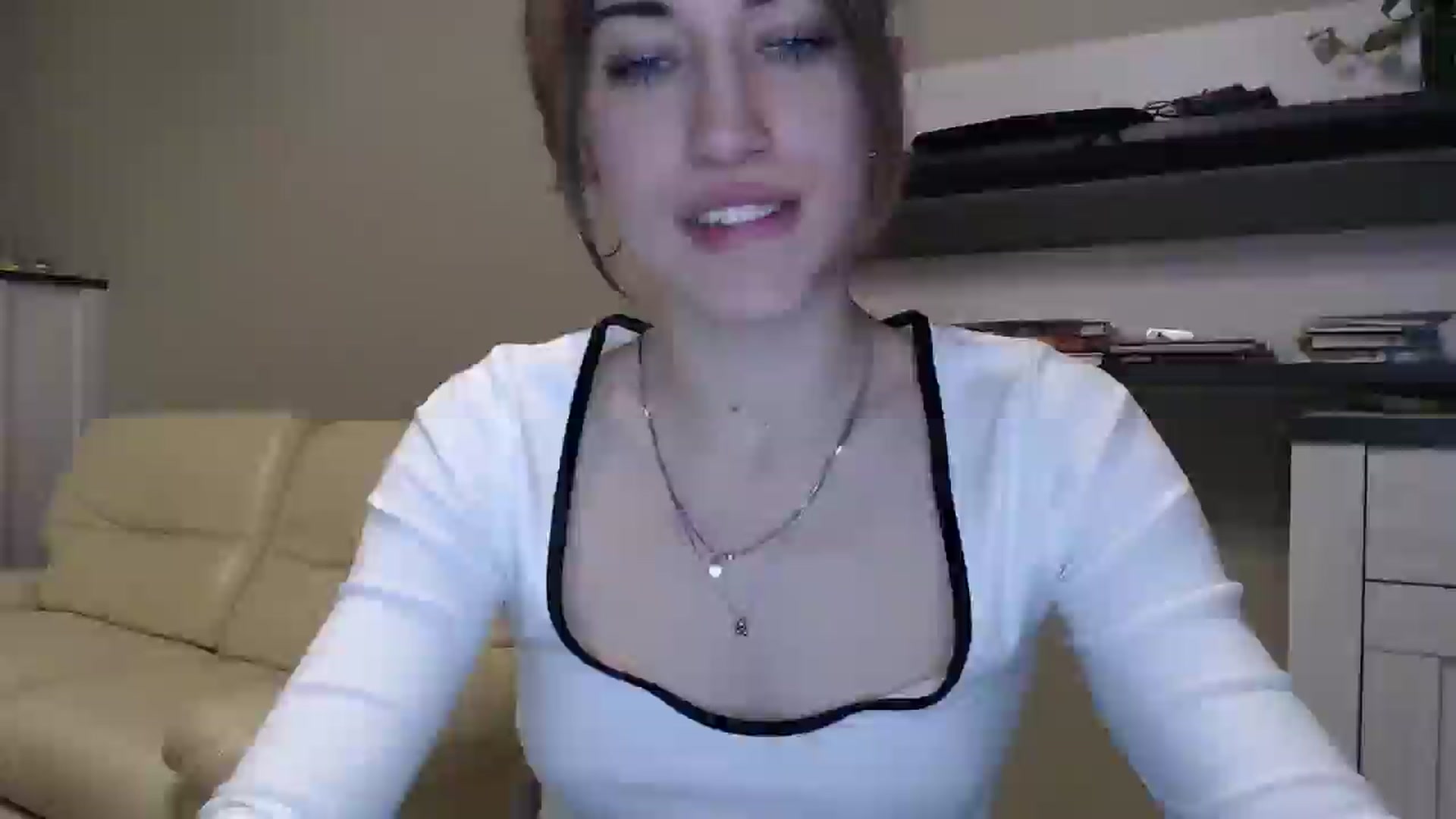 Gallery image thumbnail from GalaxyAnisia's myfreecams stream on, 11/20/2024, 24:50 image 17 of 20