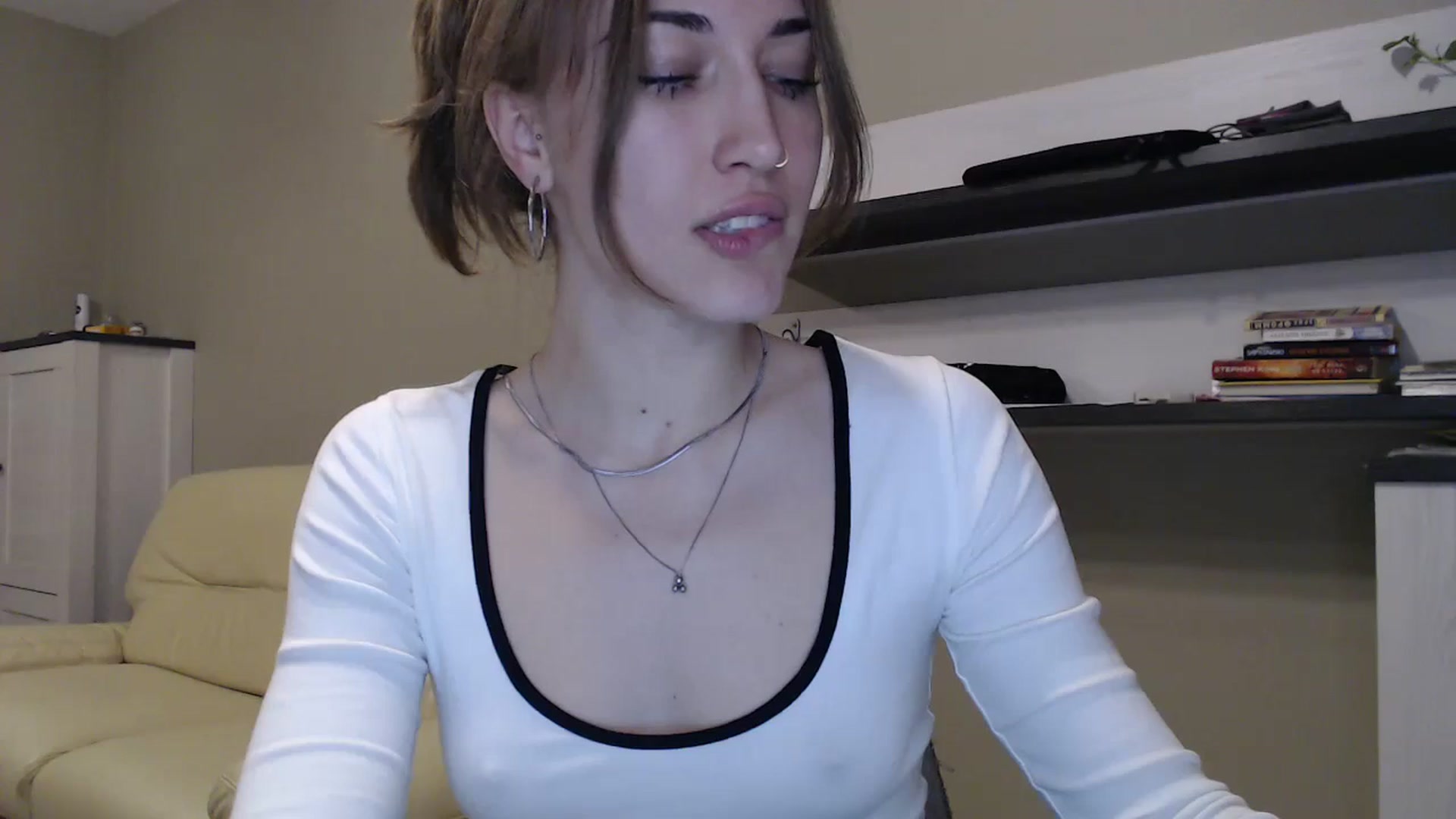 Gallery image thumbnail from GalaxyAnisia's myfreecams stream on, 11/20/2024, 19:51 image 10 of 20