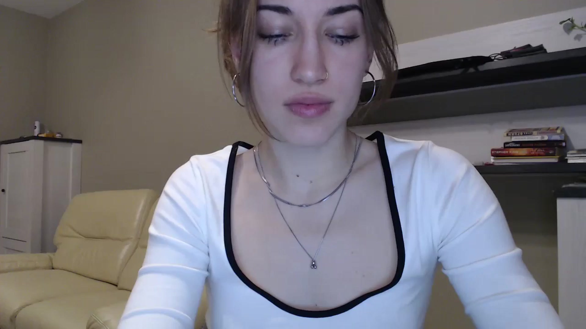 Gallery image thumbnail from GalaxyAnisia's myfreecams stream on, 11/20/2024, 19:51 image 1 of 20