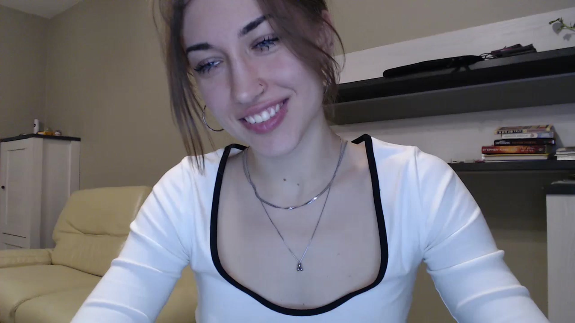 Gallery image thumbnail from GalaxyAnisia's myfreecams stream on, 11/20/2024, 19:51 image 2 of 20