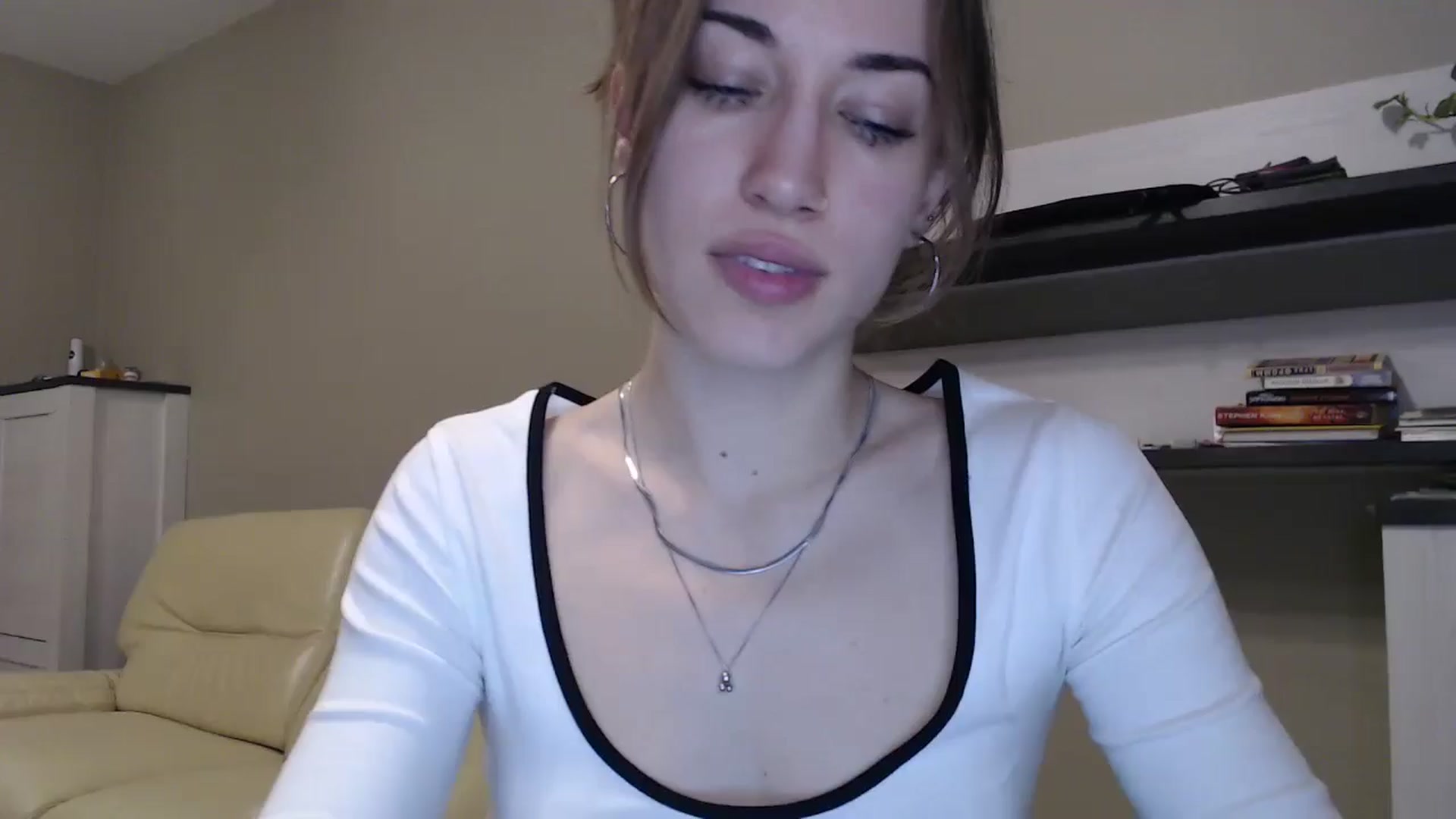 Gallery image thumbnail from GalaxyAnisia's myfreecams stream on, 11/20/2024, 22:25 image 3 of 20