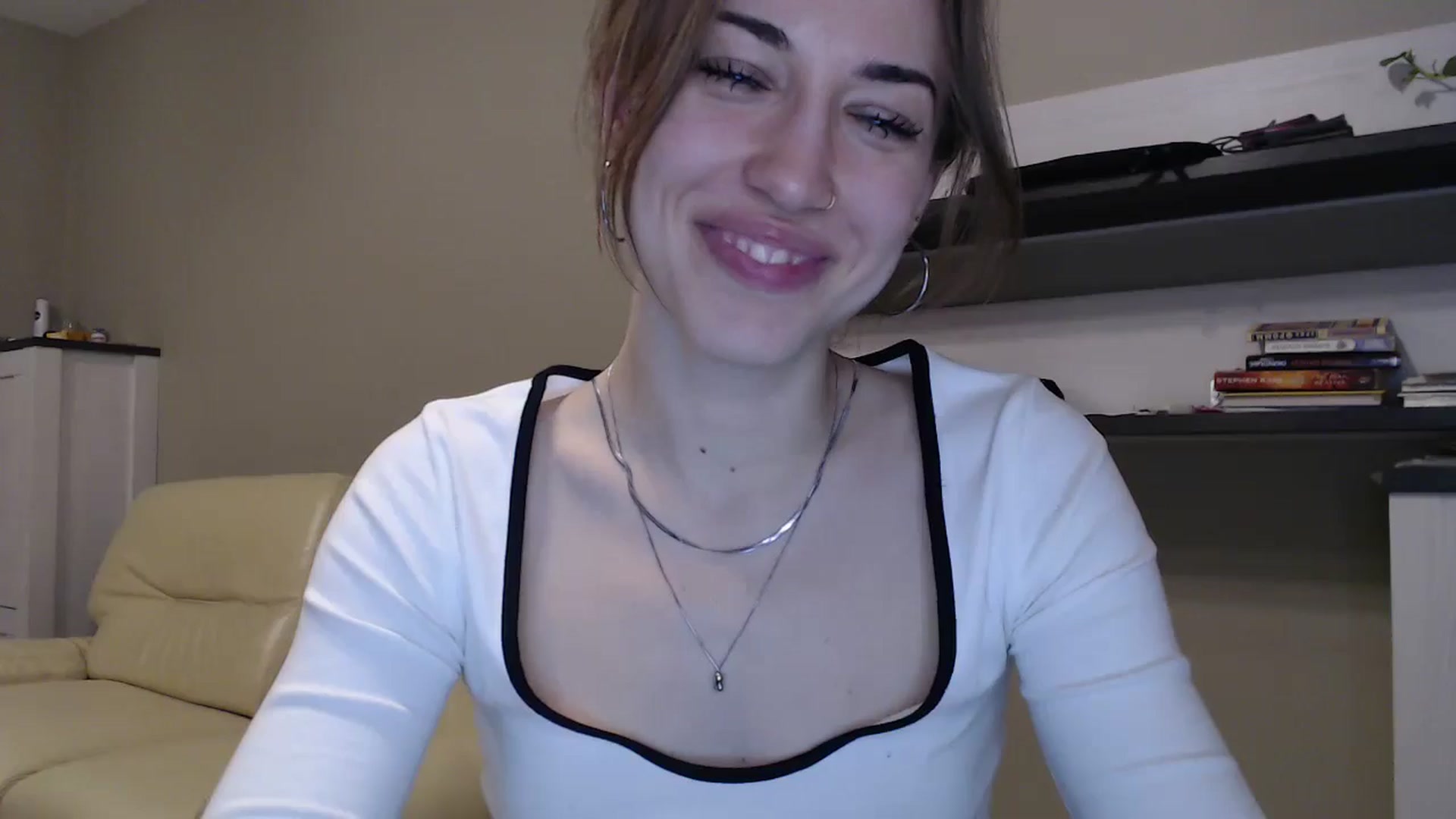 Gallery image thumbnail from GalaxyAnisia's myfreecams stream on, 11/20/2024, 22:25 image 17 of 20