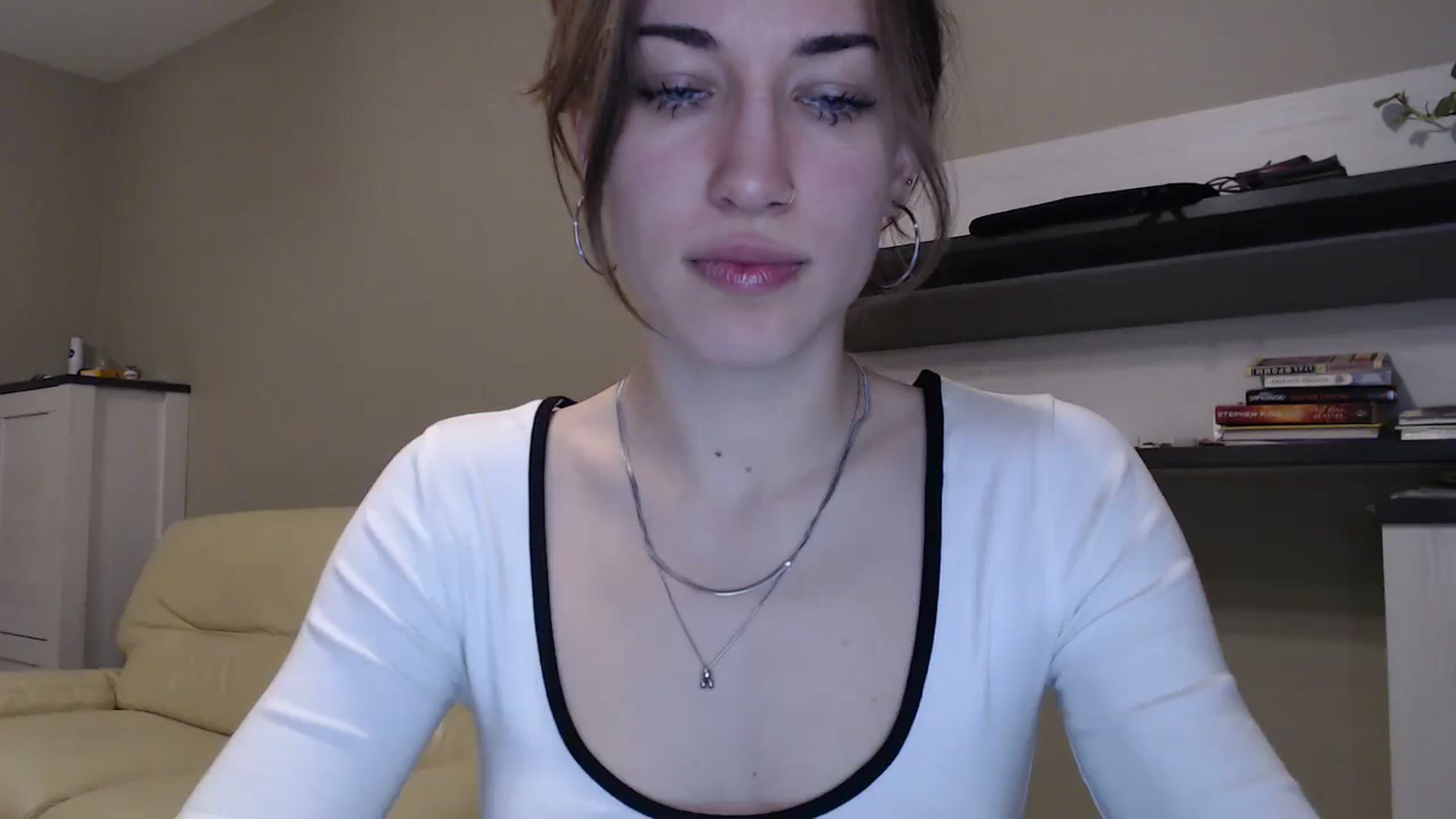 Gallery image thumbnail from GalaxyAnisia's myfreecams stream on, 11/20/2024, 22:25 image 1 of 20