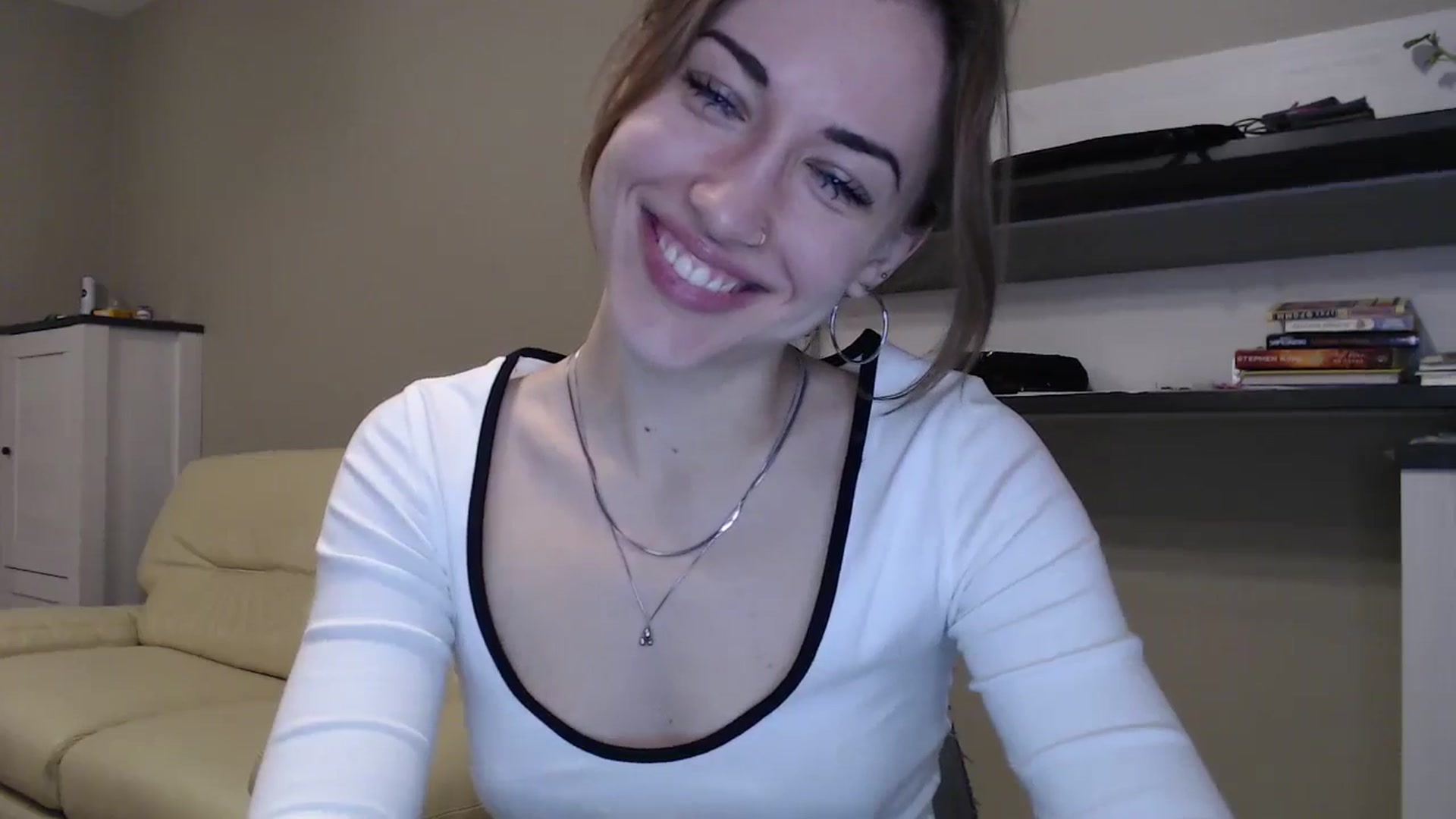 Gallery image thumbnail from GalaxyAnisia's myfreecams stream on, 11/21/2024, 01:31 image 19 of 20