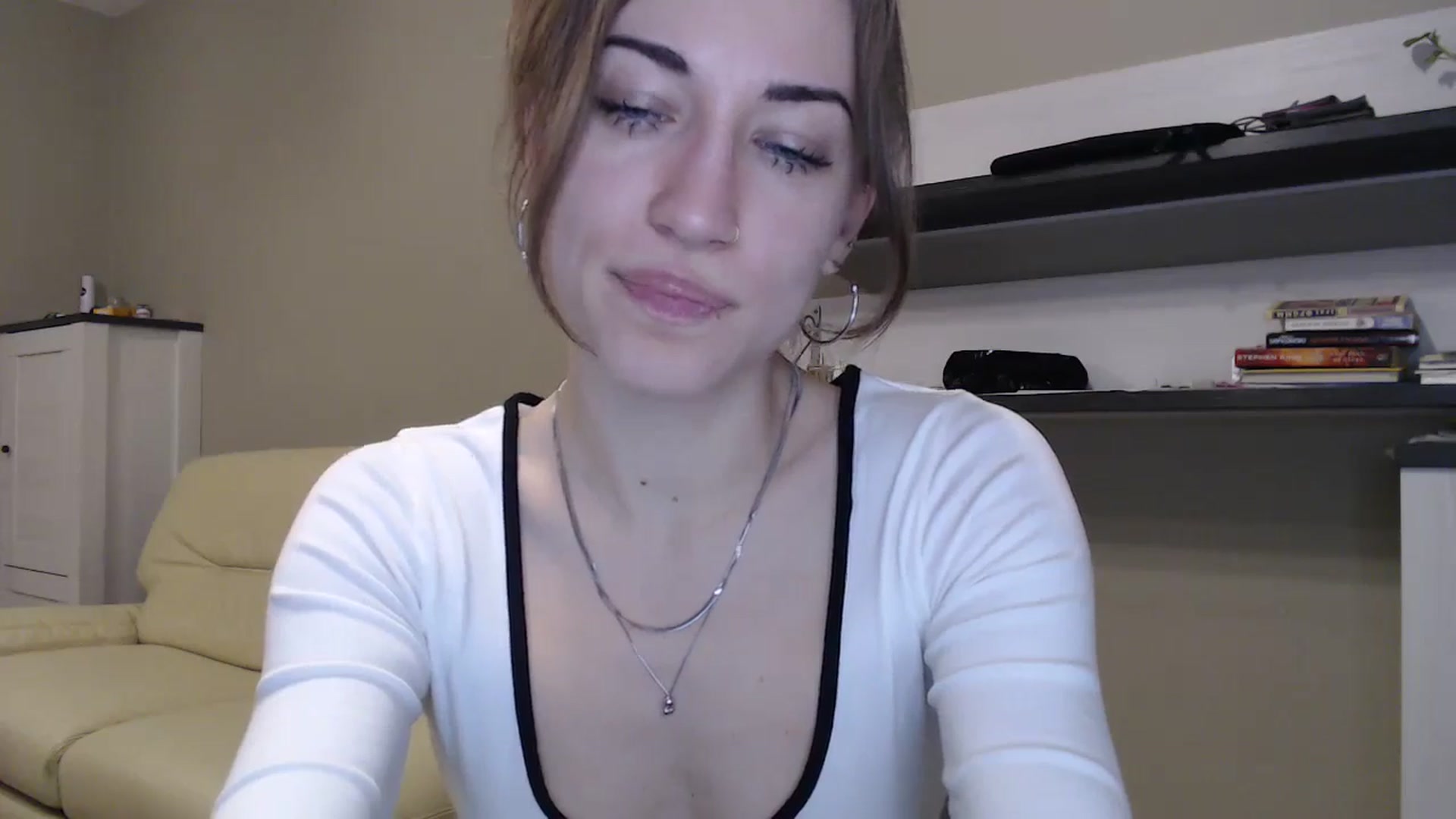 Gallery image thumbnail from GalaxyAnisia's myfreecams stream on, 11/21/2024, 01:31 image 14 of 20