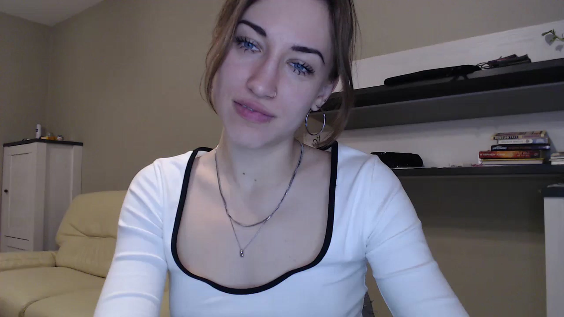 Gallery image thumbnail from GalaxyAnisia's myfreecams stream on, 11/21/2024, 01:31 image 7 of 20