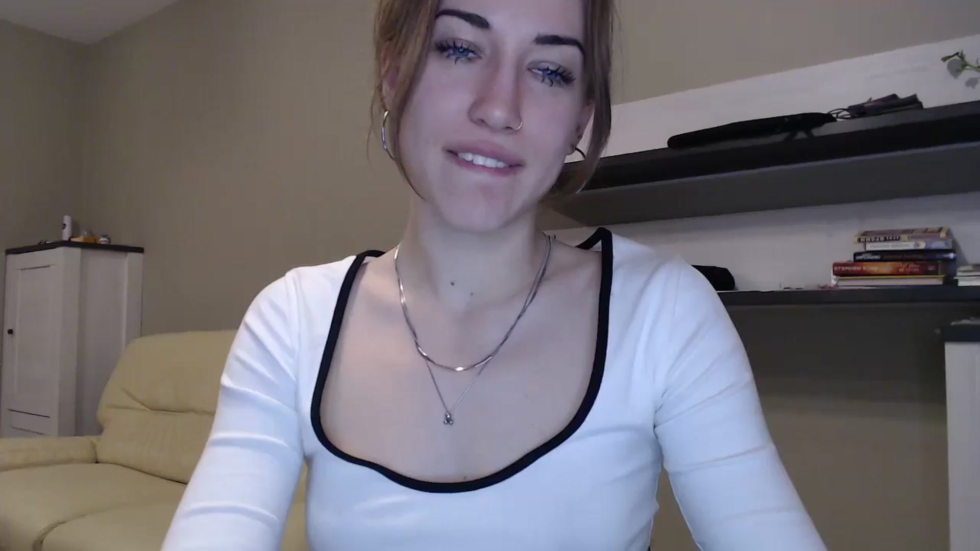 Gallery image thumbnail from GalaxyAnisia's myfreecams stream on, 11/21/2024, 01:31 image 9 of 20