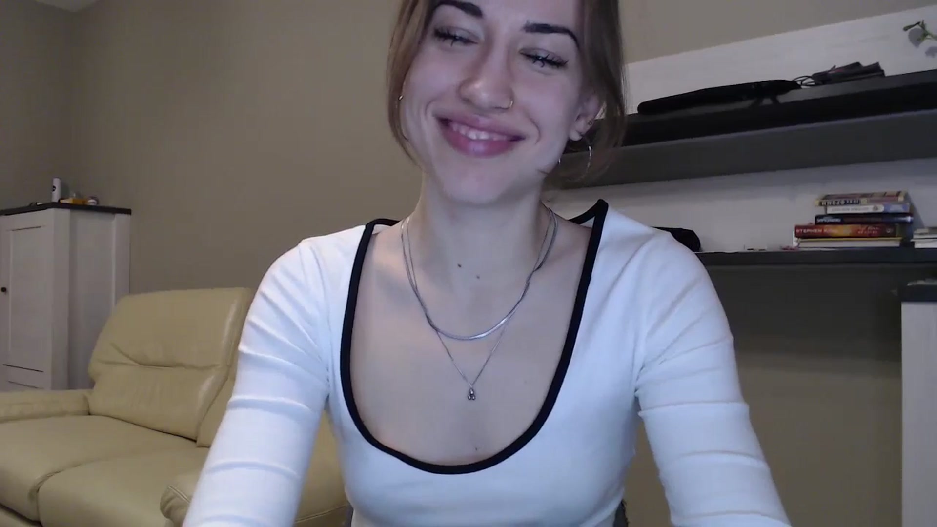 Gallery image thumbnail from GalaxyAnisia's myfreecams stream on, 11/21/2024, 01:31 image 18 of 20