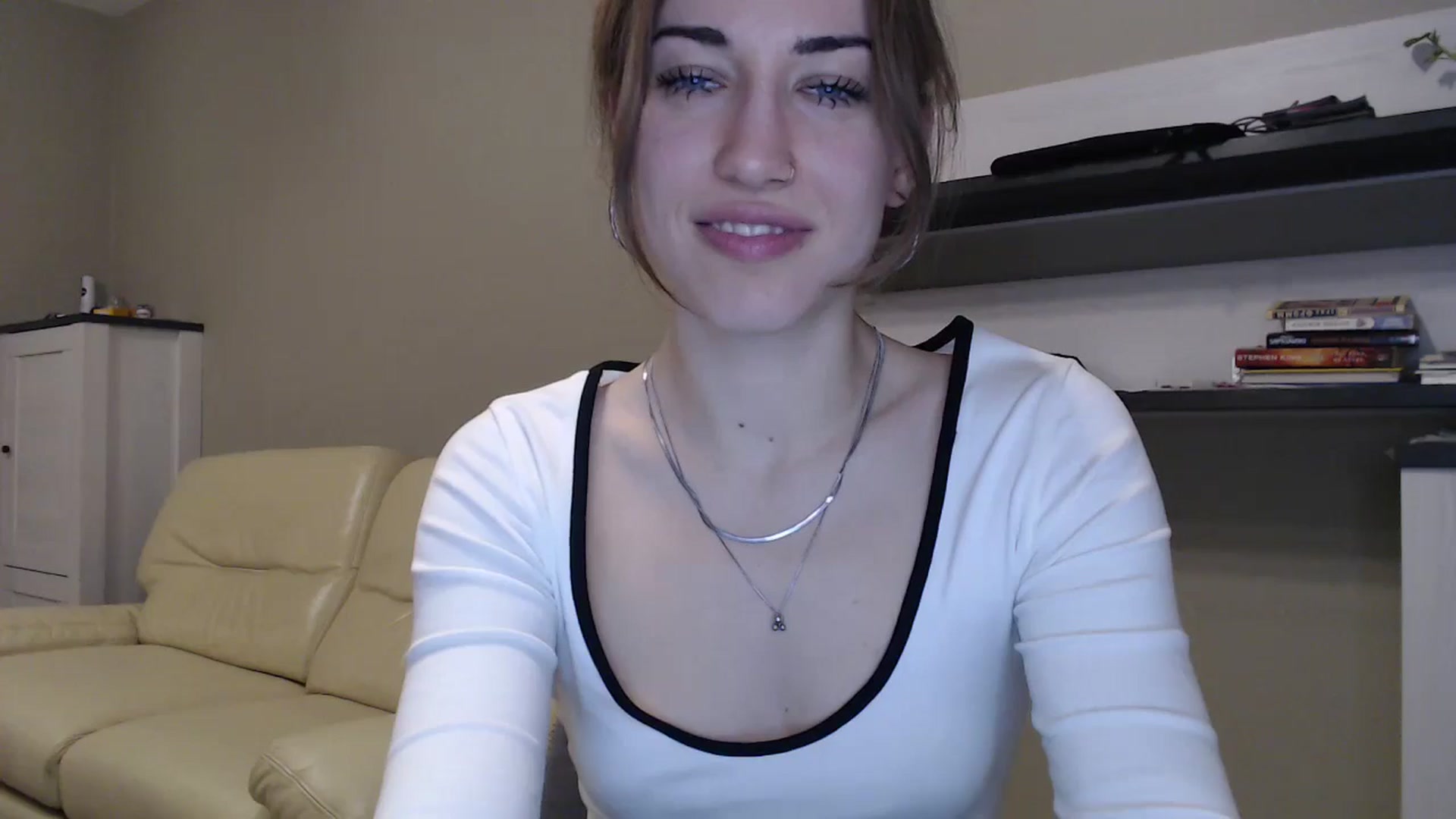 Gallery image thumbnail from GalaxyAnisia's myfreecams stream on, 11/21/2024, 01:31 image 17 of 20