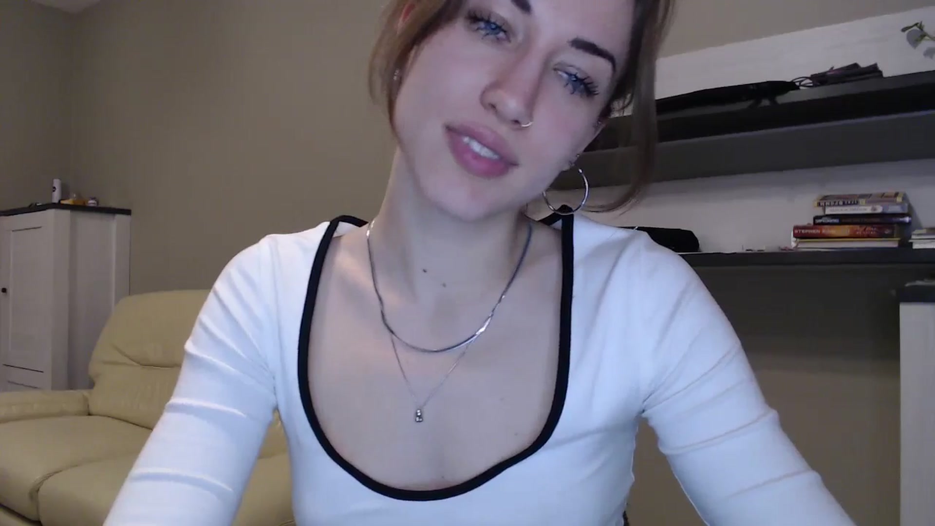 Gallery image thumbnail from GalaxyAnisia's myfreecams stream on, 11/21/2024, 01:54 image 2 of 20