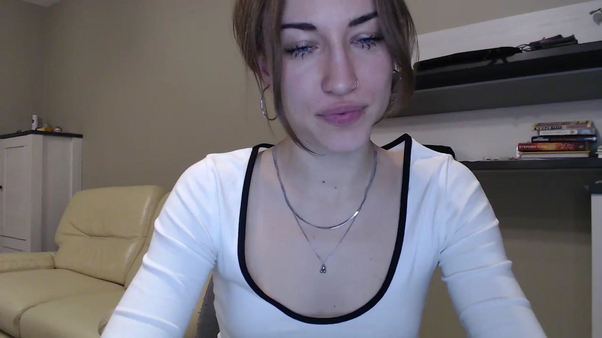 Gallery image thumbnail from GalaxyAnisia's myfreecams stream on, 11/21/2024, 03:30 image 12 of 20
