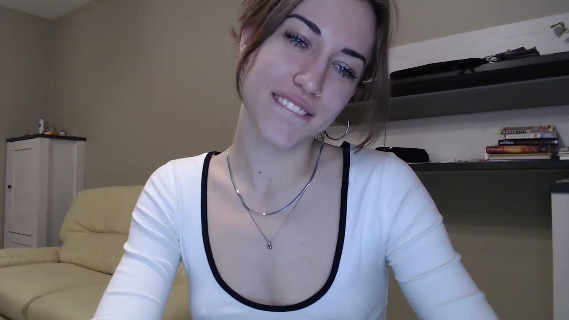 Gallery image thumbnail from GalaxyAnisia's myfreecams stream on, 11/21/2024, 03:30 image 6 of 20