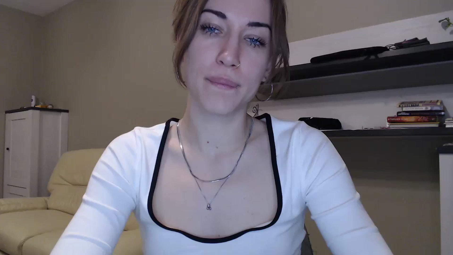 Gallery image thumbnail from GalaxyAnisia's myfreecams stream on, 11/21/2024, 03:30 image 1 of 20