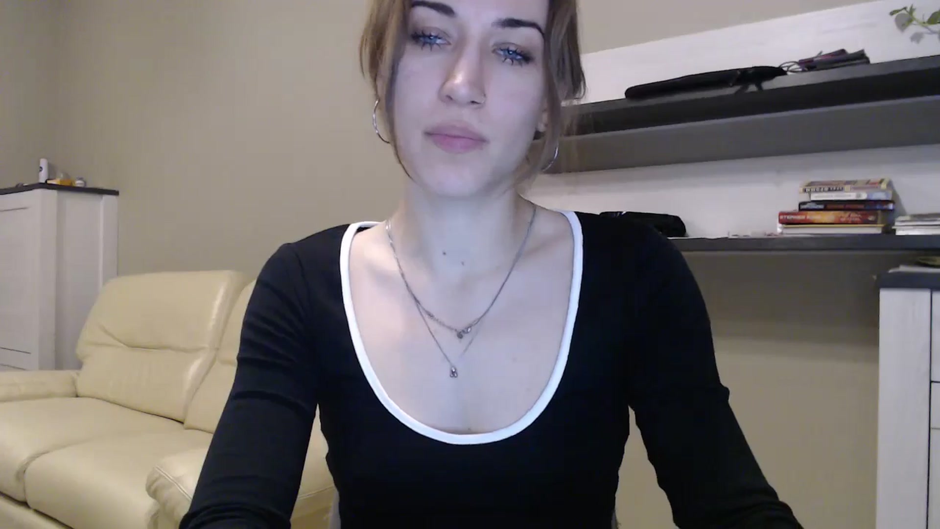 Gallery image thumbnail from GalaxyAnisia's myfreecams stream on, 11/21/2024, 20:00 image 19 of 20
