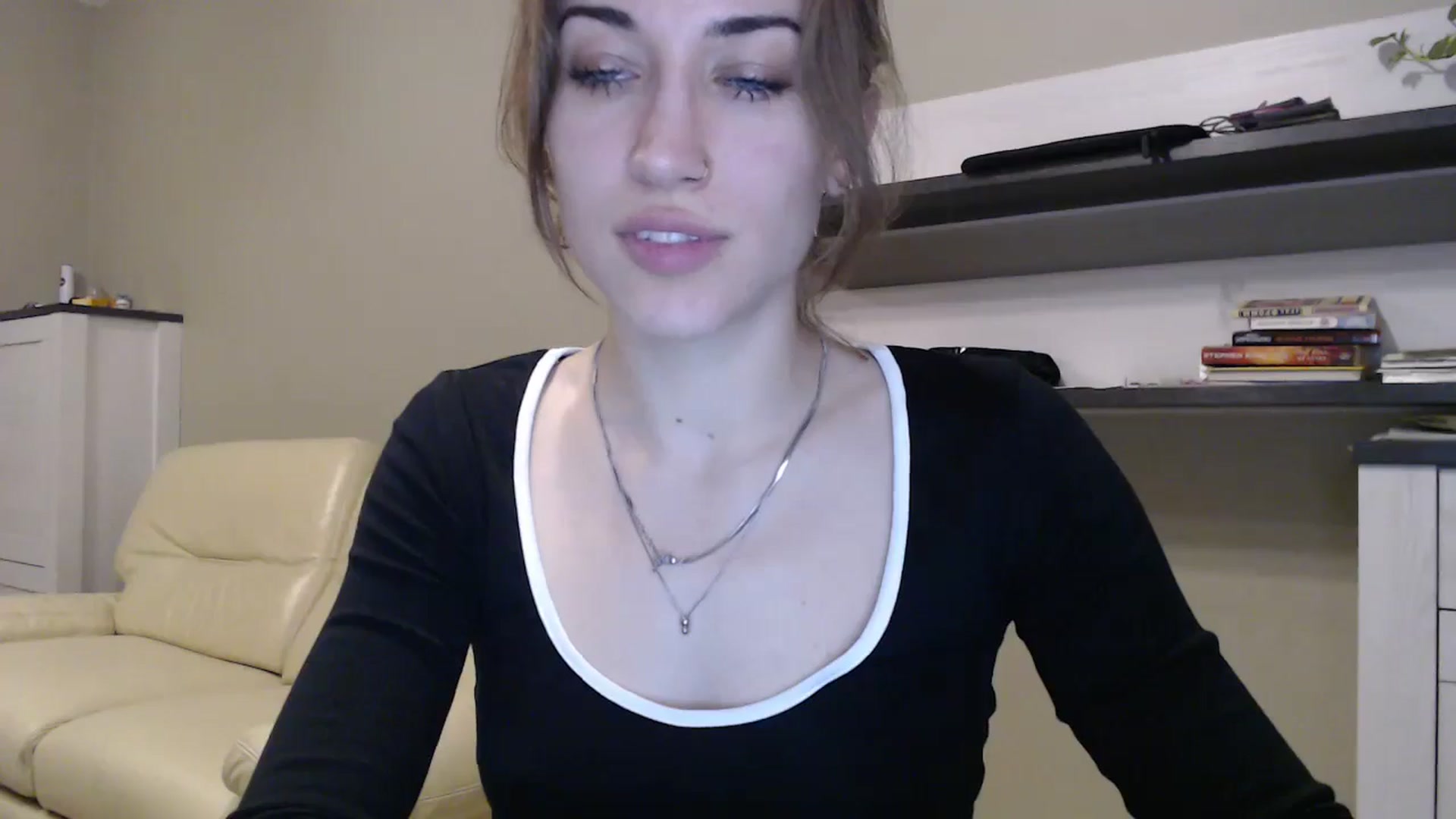 Gallery image thumbnail from GalaxyAnisia's myfreecams stream on, 11/21/2024, 20:51 image 17 of 20