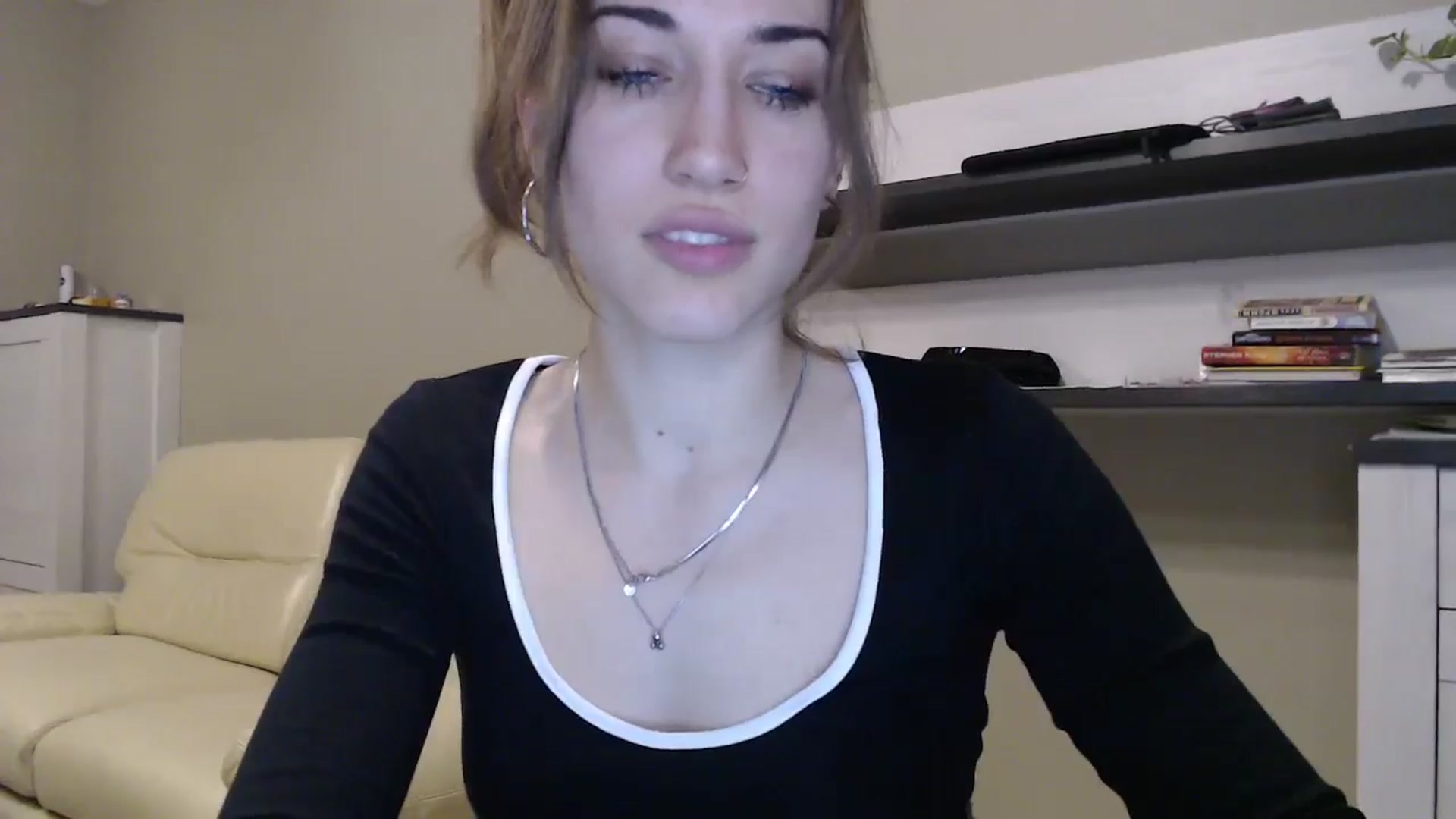 Gallery image thumbnail from GalaxyAnisia's myfreecams stream on, 11/21/2024, 20:51 image 20 of 20